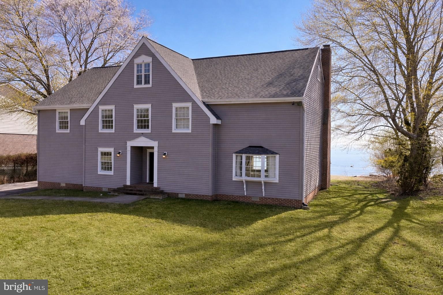 107 W BAY VIEW DRIVE