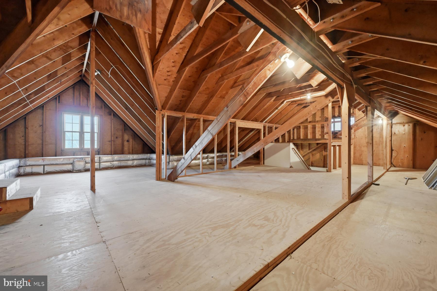 HILLSMERE ESTATES - Residential