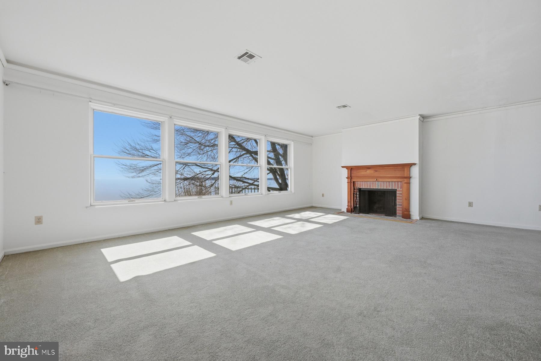 HILLSMERE ESTATES - Residential