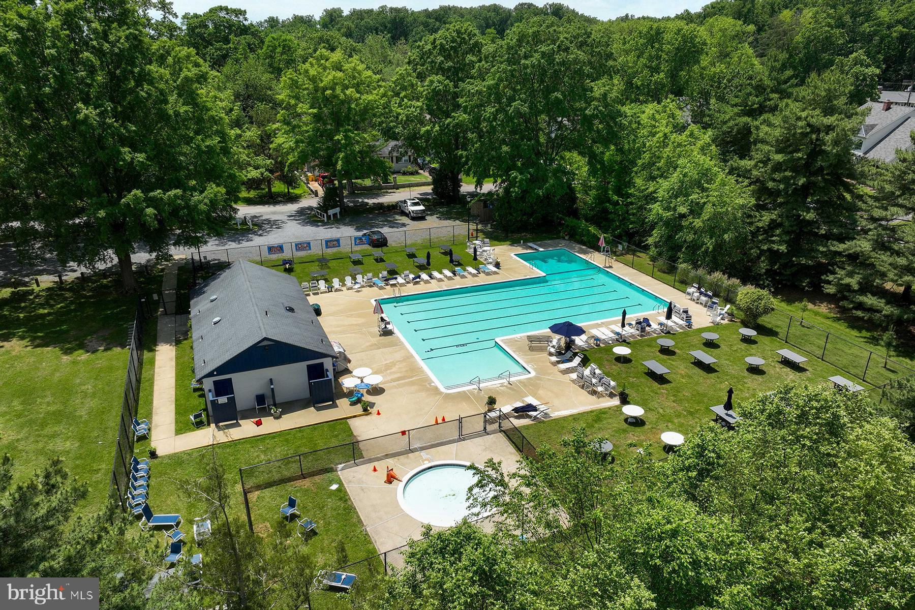 HILLSMERE ESTATES - Residential