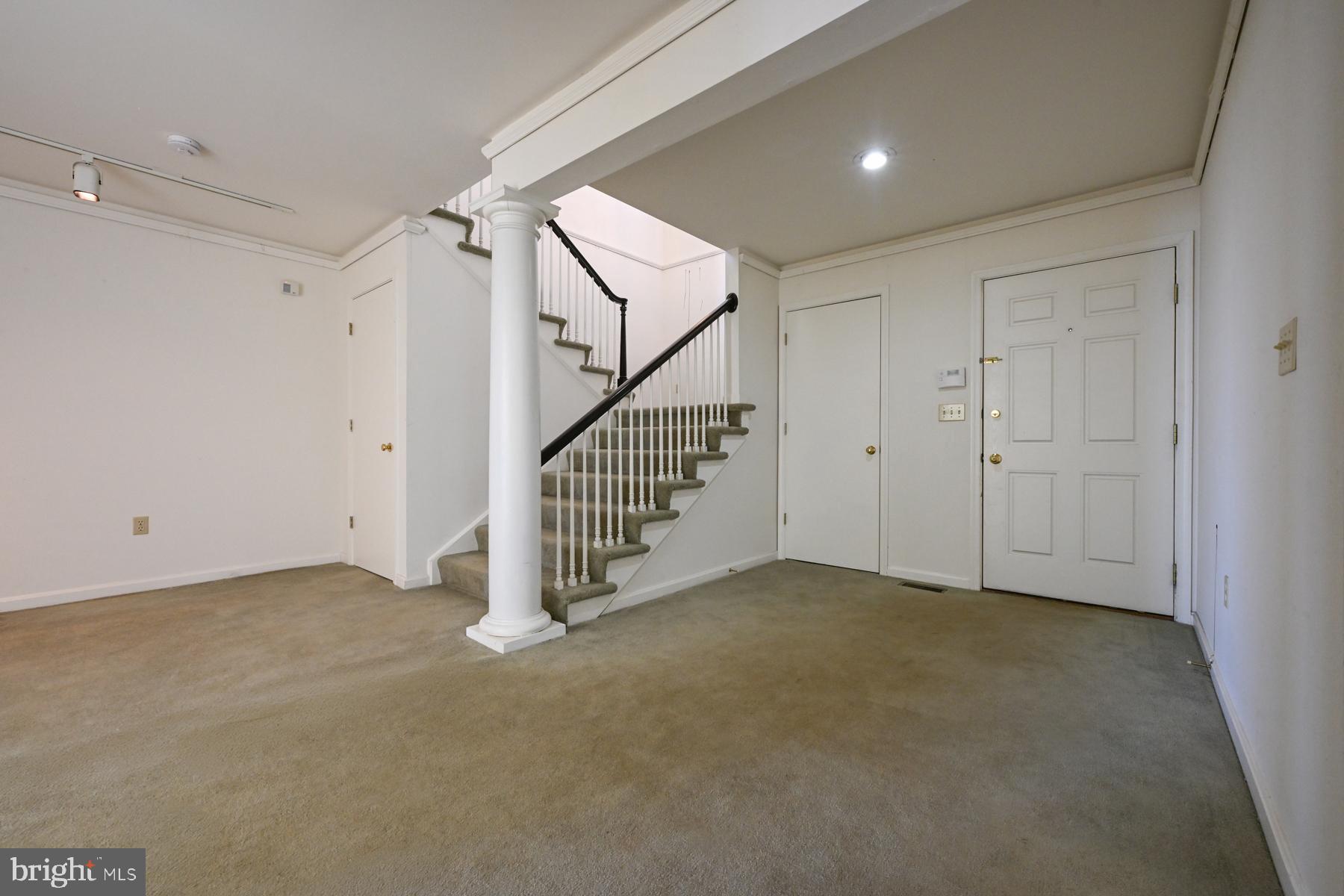 HILLSMERE ESTATES - Residential