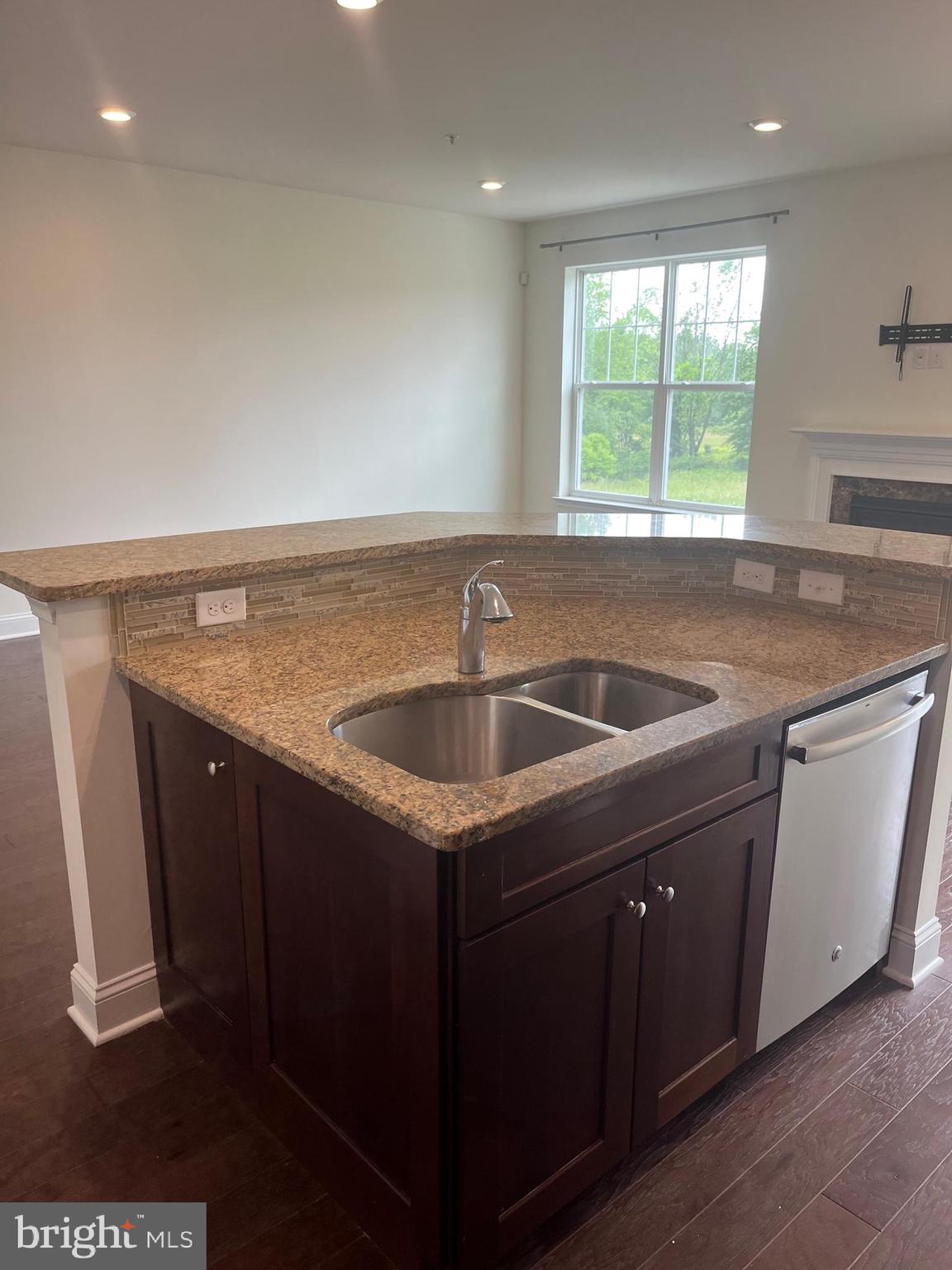 BYERS STATION - Residential Lease