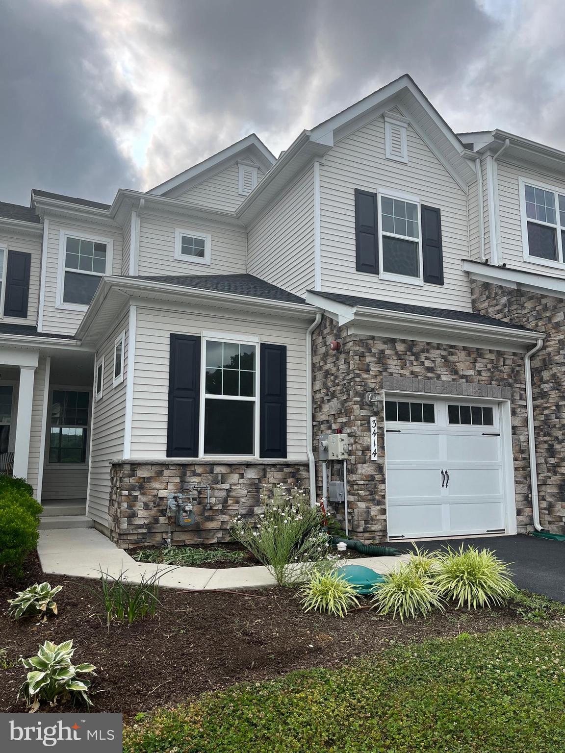 BYERS STATION - Residential Lease