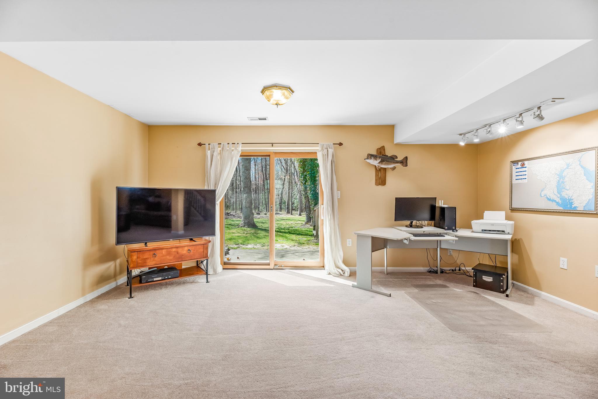 LAUREL RIDGE - Residential