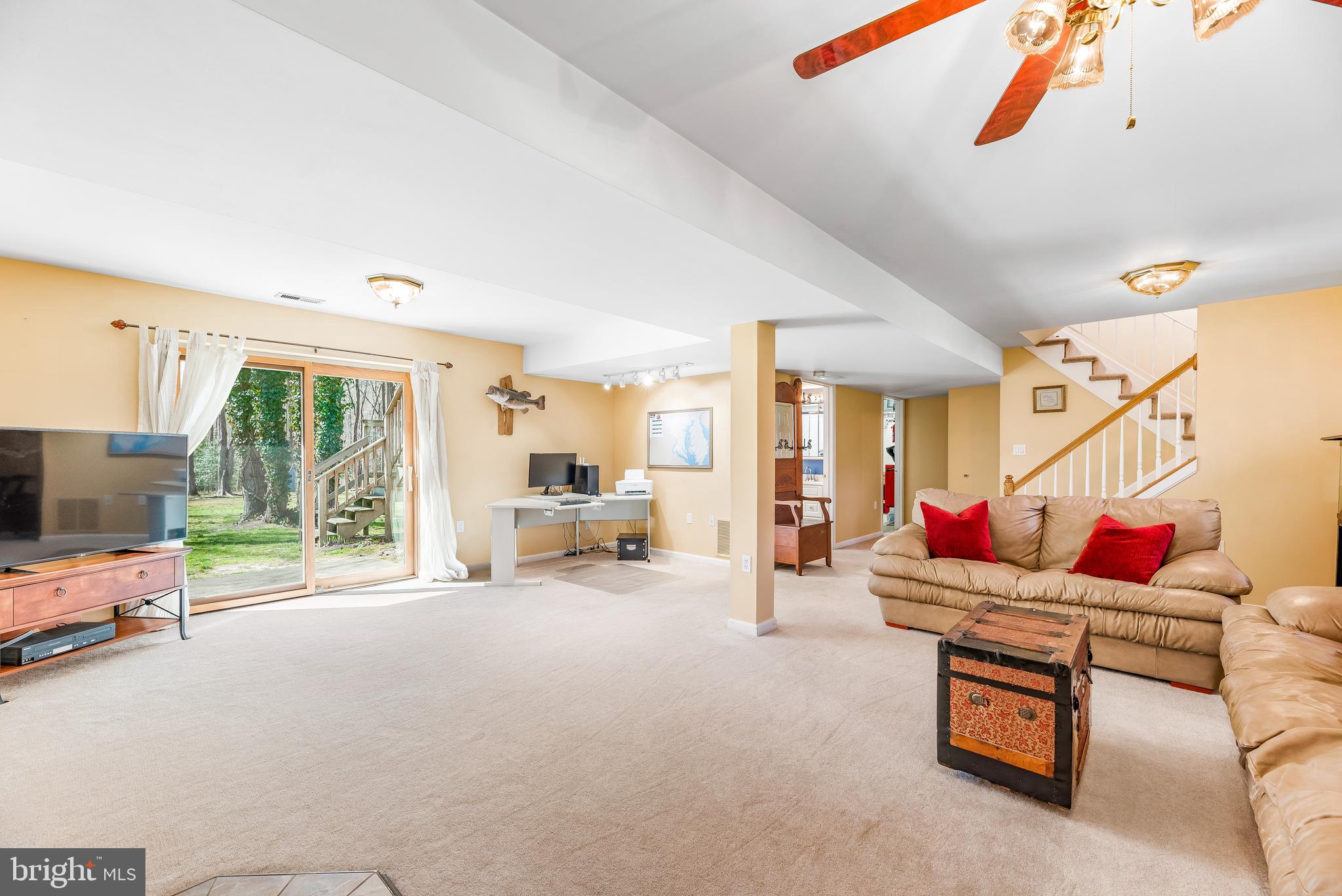 LAUREL RIDGE - Residential