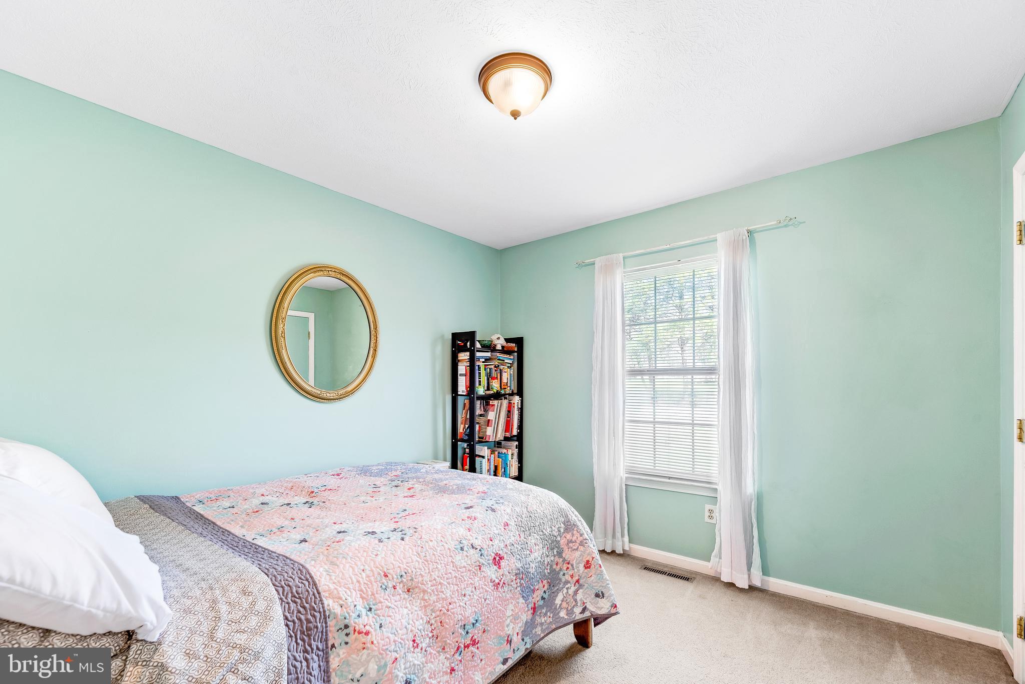 LAUREL RIDGE - Residential