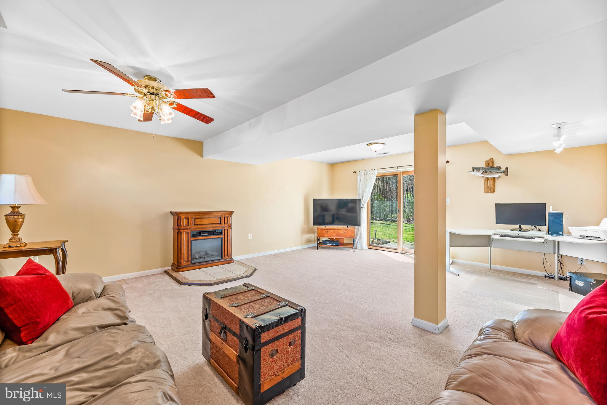 LAUREL RIDGE - Residential