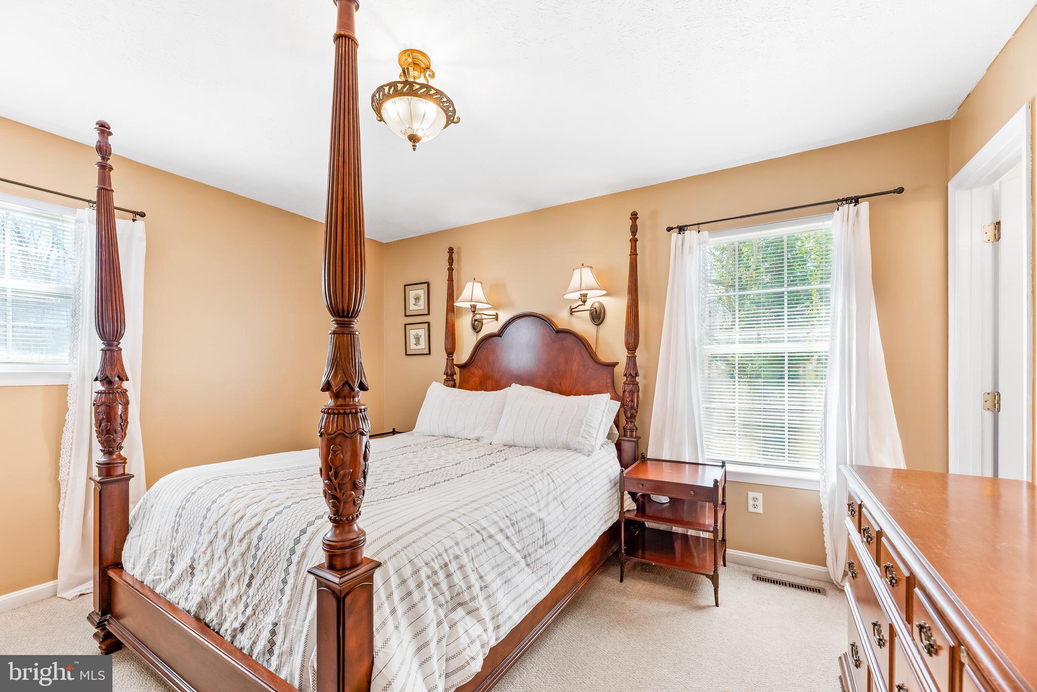 LAUREL RIDGE - Residential