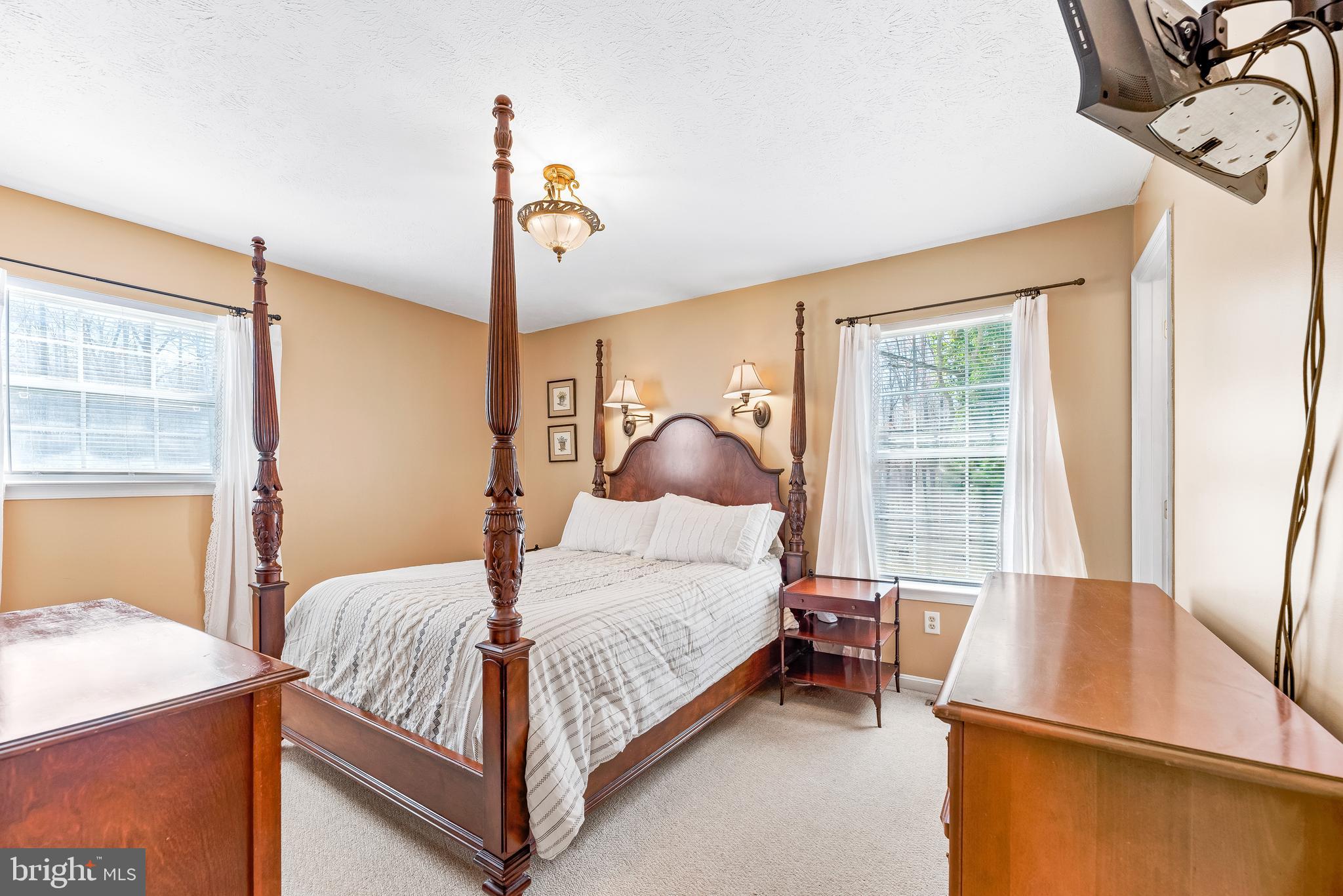 LAUREL RIDGE - Residential