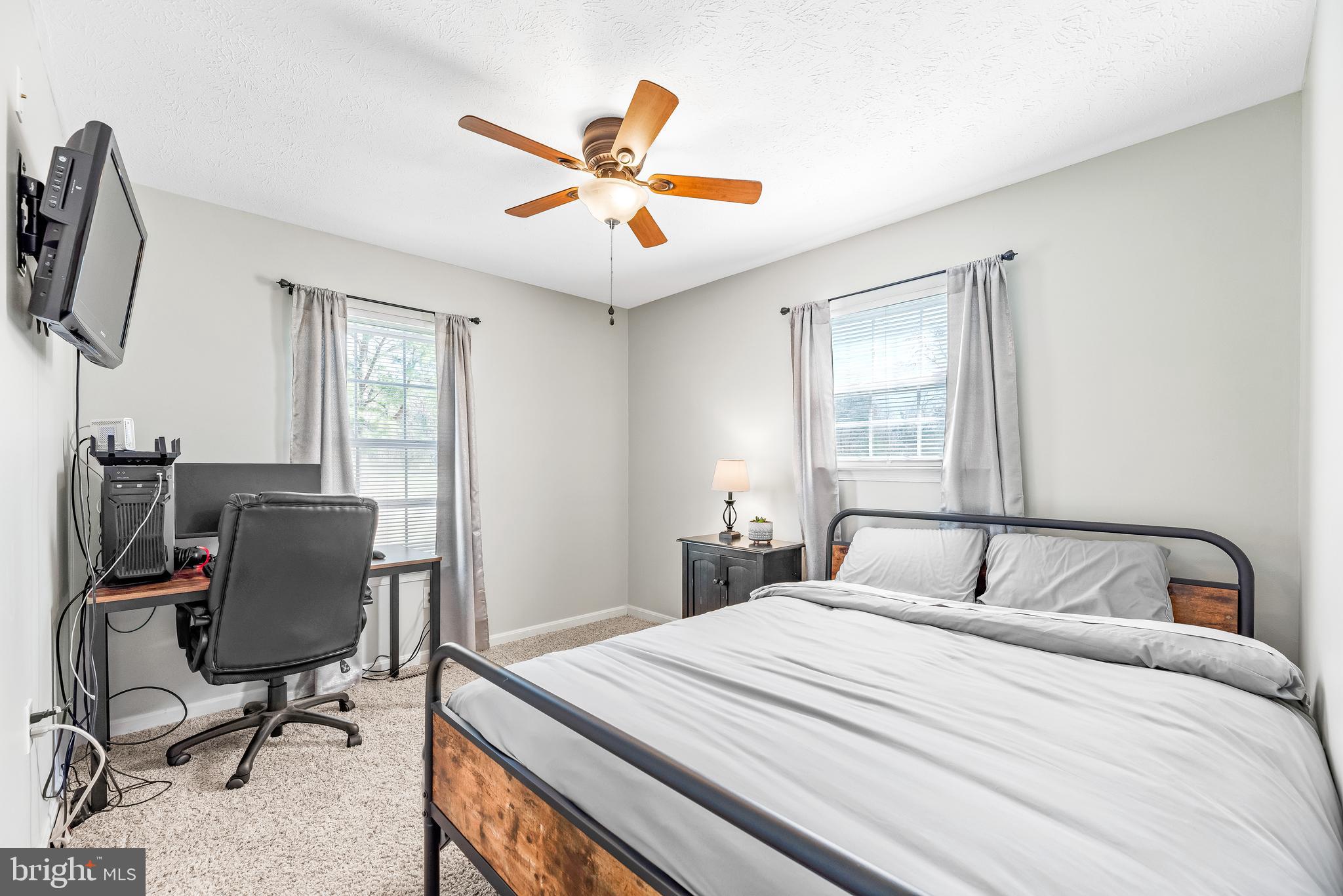 LAUREL RIDGE - Residential