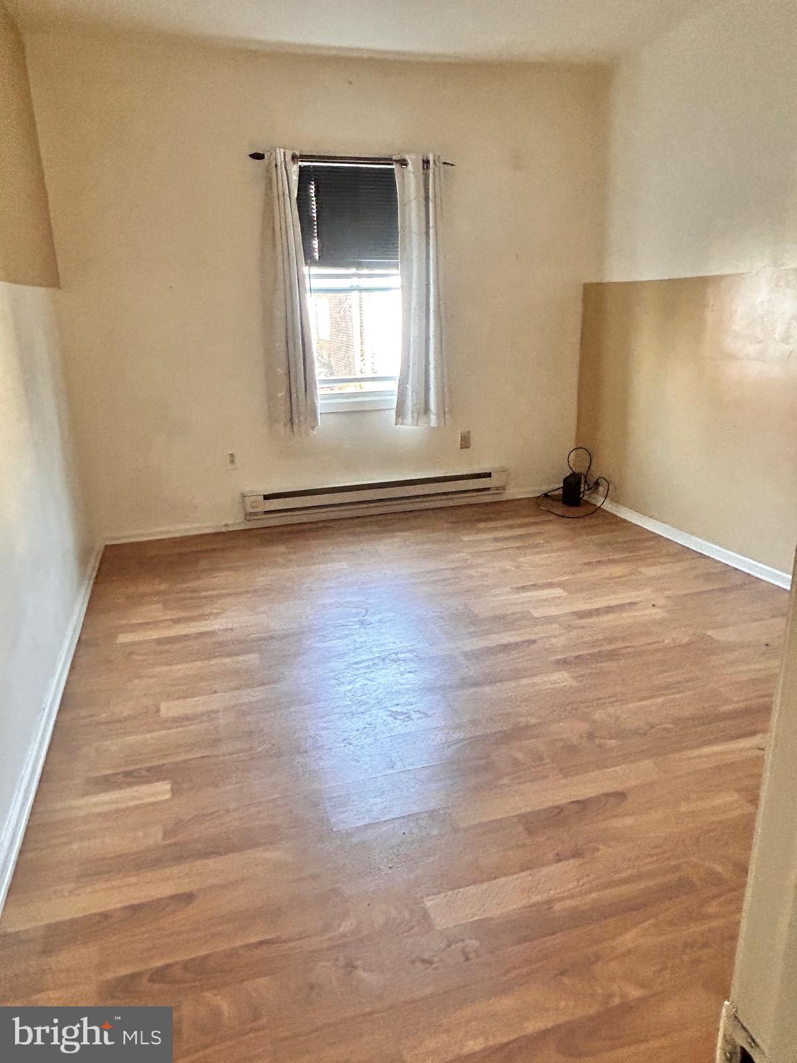 STRAWBERRY MANSION - Residential Lease