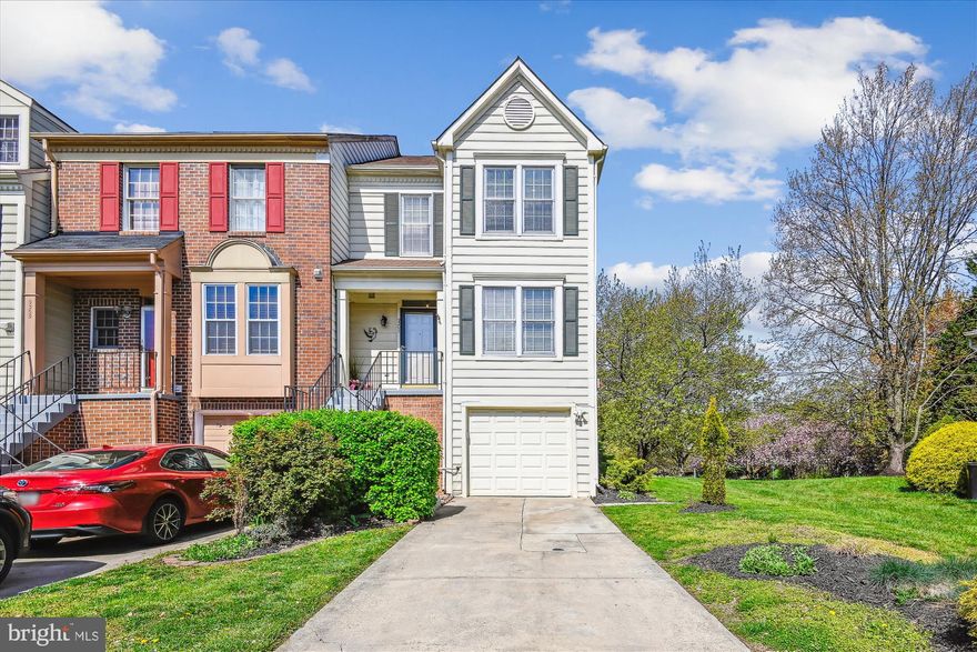 WELCOME TO THIS GORGEOUS END UNIT FOUR LEVEL TOWNHOUSE.   THE MAIN LEVEL OFFERS BRIGHT LIVING ROOM WITH CROWN MOLDINGS AND CEILING FAN.  DINING ROOM FEATURES BAY WINDOW FOR MORE NATURAL LIGHT AND PASS THROUGH TO KITCHEN.  FLEXIBLE KITCHEN FLOOR PLAN ALLOWS FOR EAT IN KITCHEN OR COZY SITTING AREA WITH VIEWS OF THE SUNROOM BUMPOUT, DECK AND LARGE BREAKFAST BAR.  ALL NEW APPLIANCES, CORIAN COUNTERTOPS, LVP FLOORING, RECESSED LIGHTS AND DIRECT ACCESS TO THE DECK COMPLETE THIS AWESOME AREA!  HEAD UPSTAIRS TO THE PRIMARY BEDROOM WITH CATHEDRAL CEILINGS, CEILING FANS AND PRIVATE BATH AND SITTING AREA BUMPOUT.   WAIT, THERE'S MORE!  A LOFT FOR YOUR OFFICE OR QUIET SPACE.  THERE IS EVEN A FINISHED ATTIC SPACE!  THE UPPER-LEVEL OFFERS TWO ADDITIONAL BEDROOMS AND A HALL BATH.  THE LOWER LEVEL FEATURES A FINISHED FAMILY ROOM WITH NEW SLIDING GLASS DOORS TO FENCED-IN REAR YARD.  THERE IS ACCESS TO THE GARAGE WITH ADDITIONAL STORAGE SPACE AND A LAUNDRY ROOM.  THE WASHER IS NEW, AS WELL AS THE HVAC SYSTEM AND WATER HEATER.  THIS HOME IS TURN-KEY AND READY FOR YOU!  HURRY BEFORE IT IS GONE!