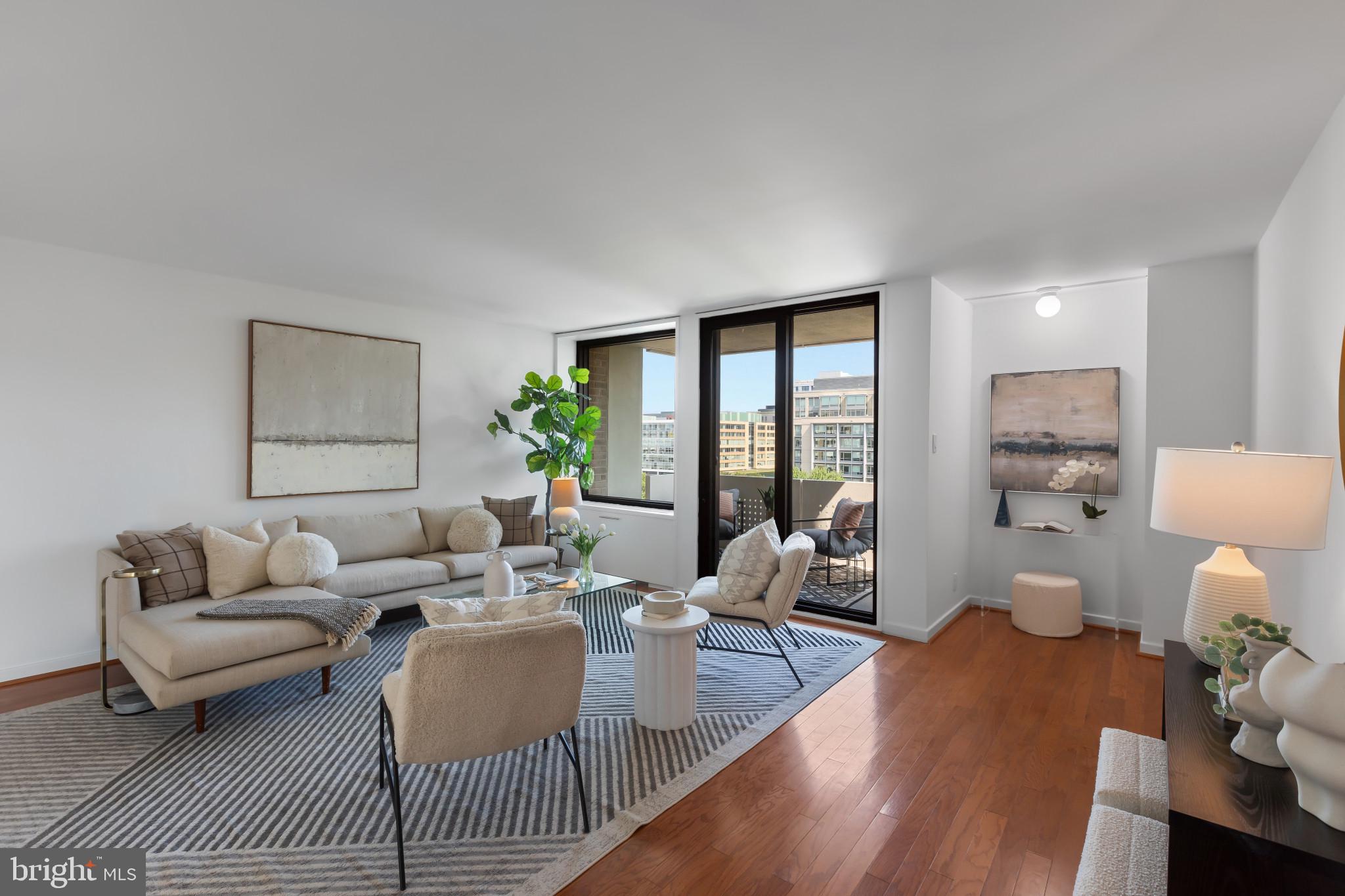 240 M STREET SW E715
