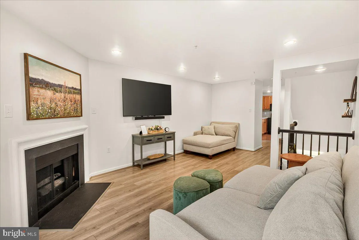 Laurel, Maryland 20724, United States, 3 Bedrooms Bedrooms, ,3 BathroomsBathrooms,Residential,Coming Soon,161589