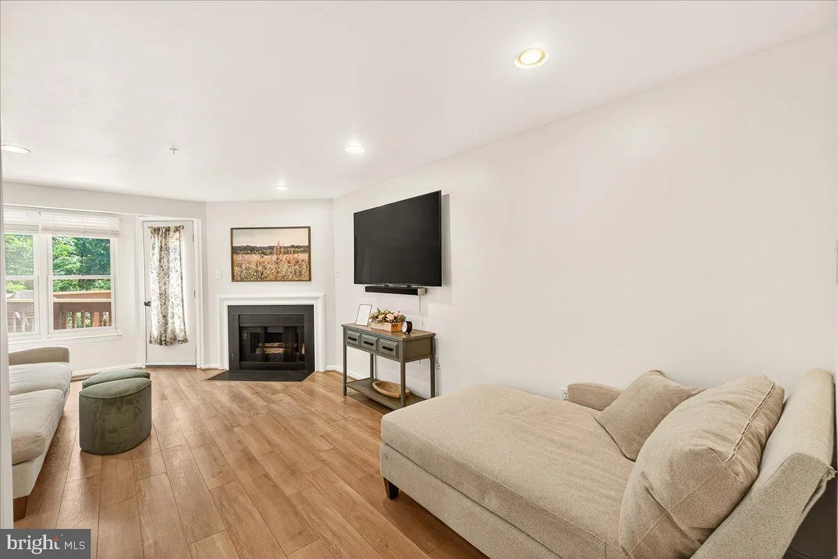 Laurel, Maryland 20724, United States, 3 Bedrooms Bedrooms, ,3 BathroomsBathrooms,Residential,Coming Soon,161589