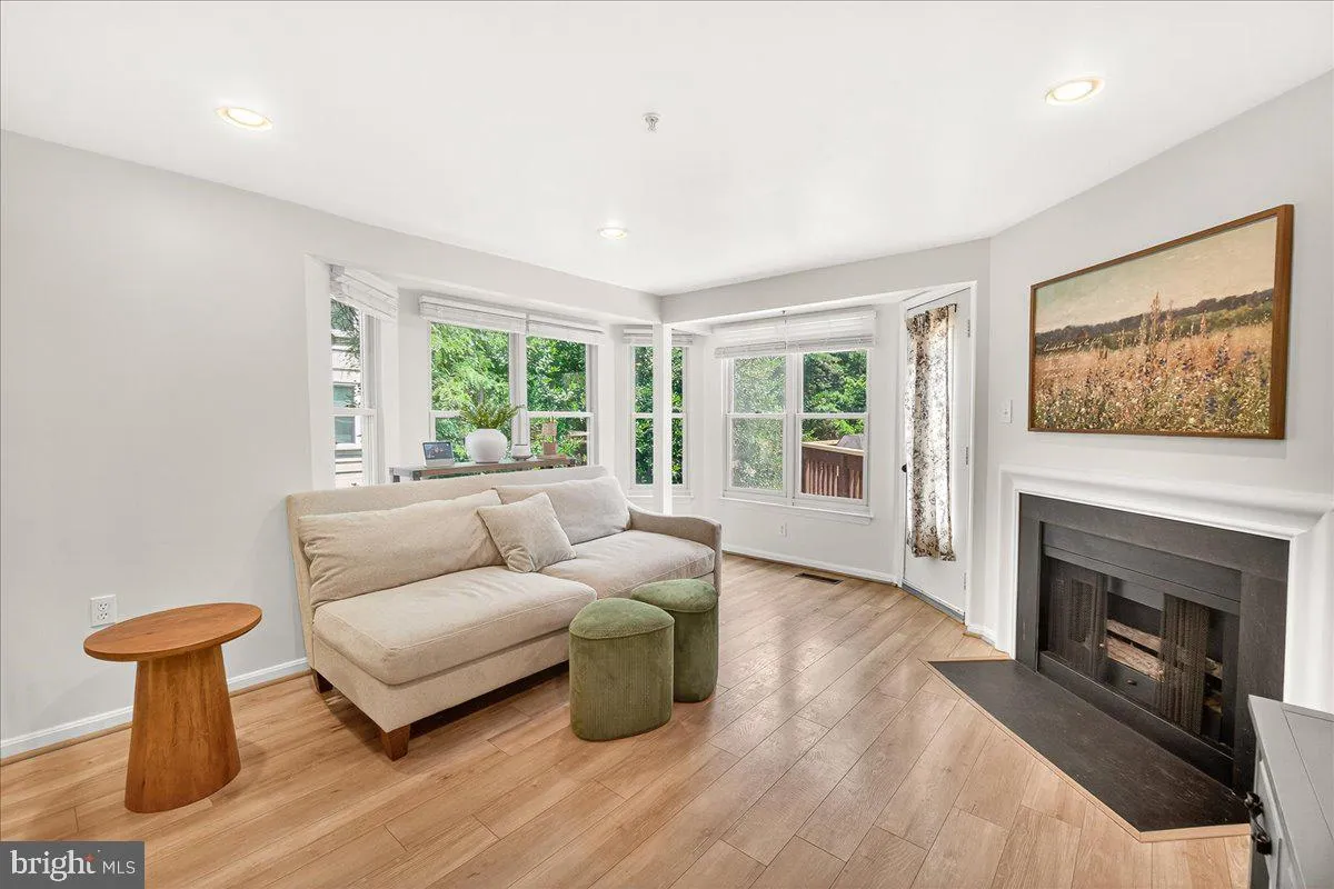 Laurel, Maryland 20724, United States, 3 Bedrooms Bedrooms, ,3 BathroomsBathrooms,Residential,Coming Soon,161589