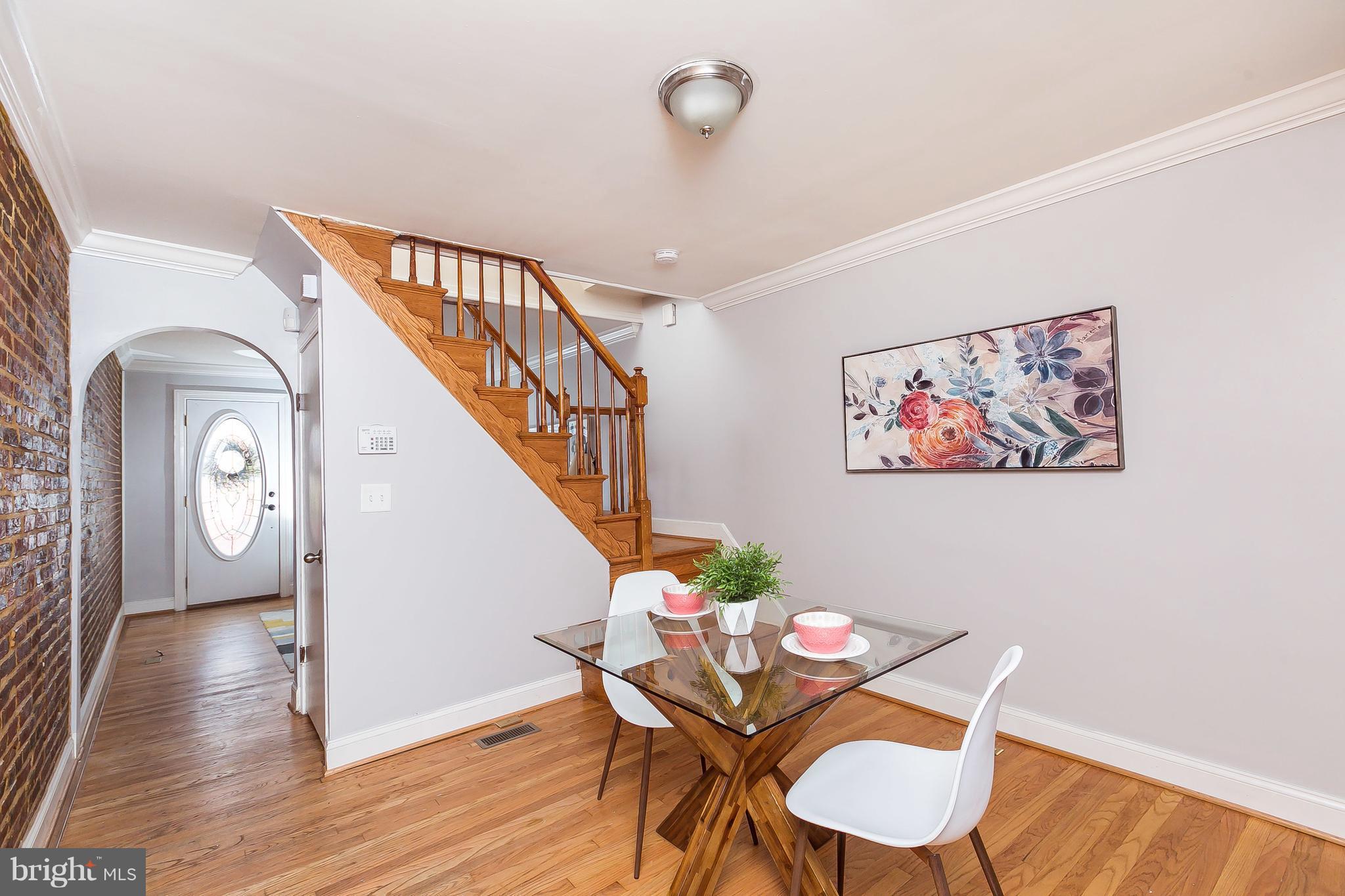 LOCUST POINT - Residential