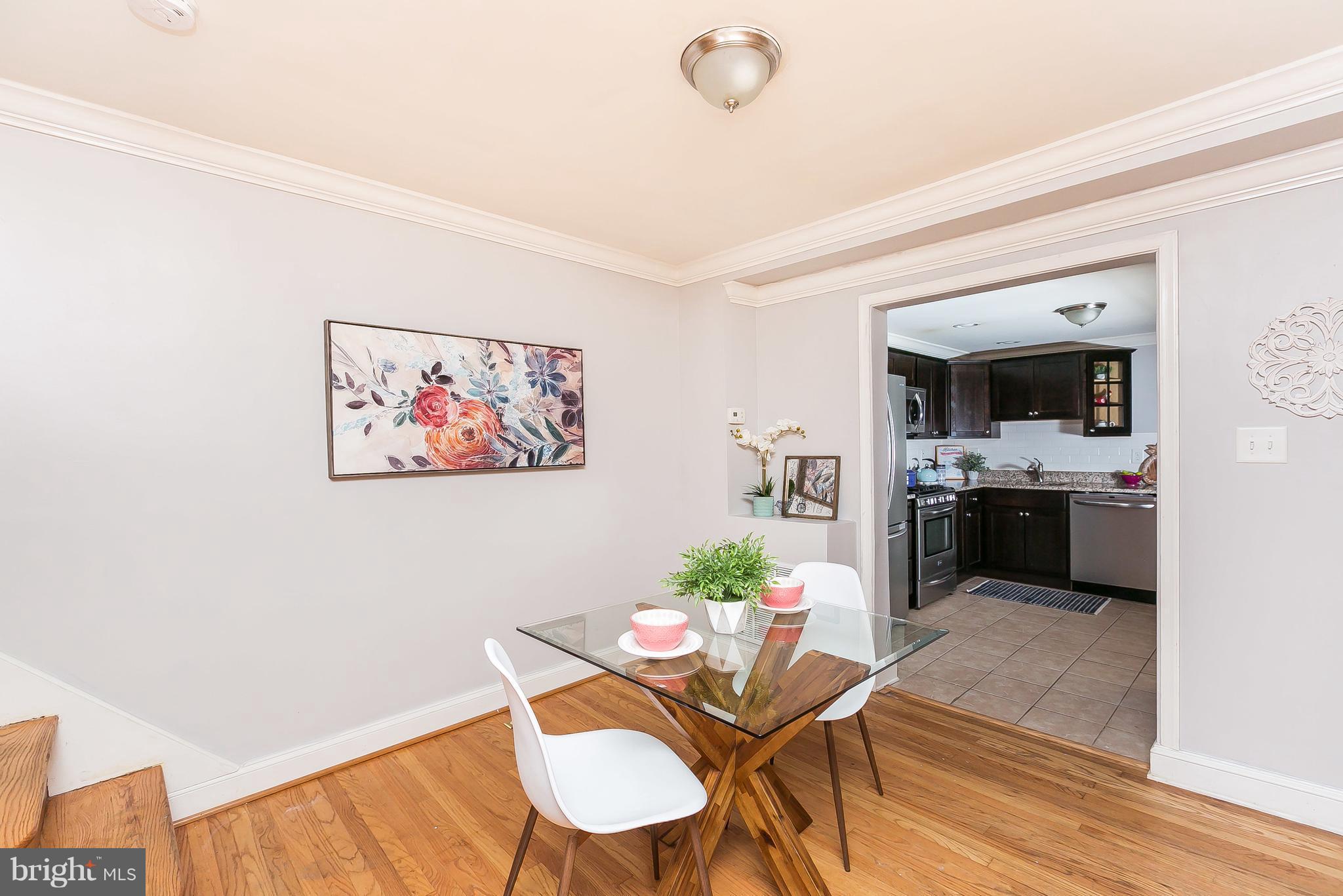 LOCUST POINT - Residential