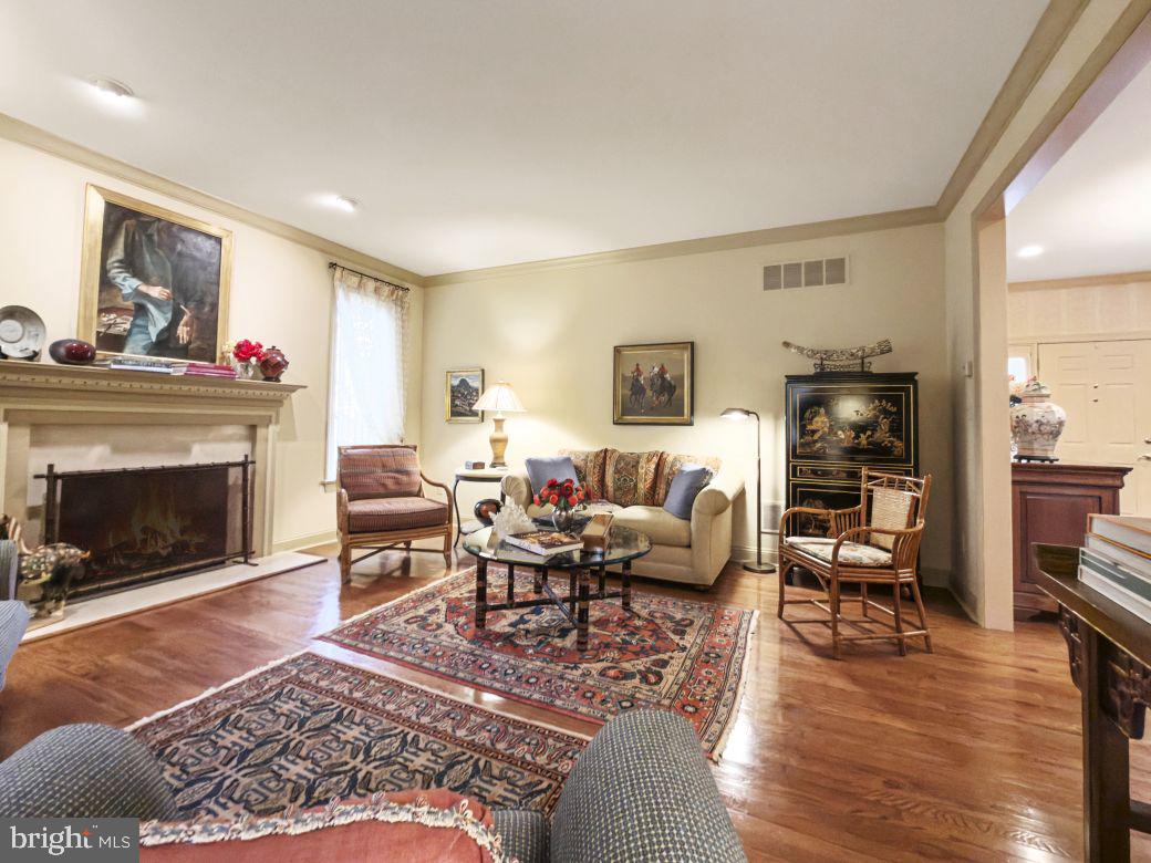 TRIANON - Residential