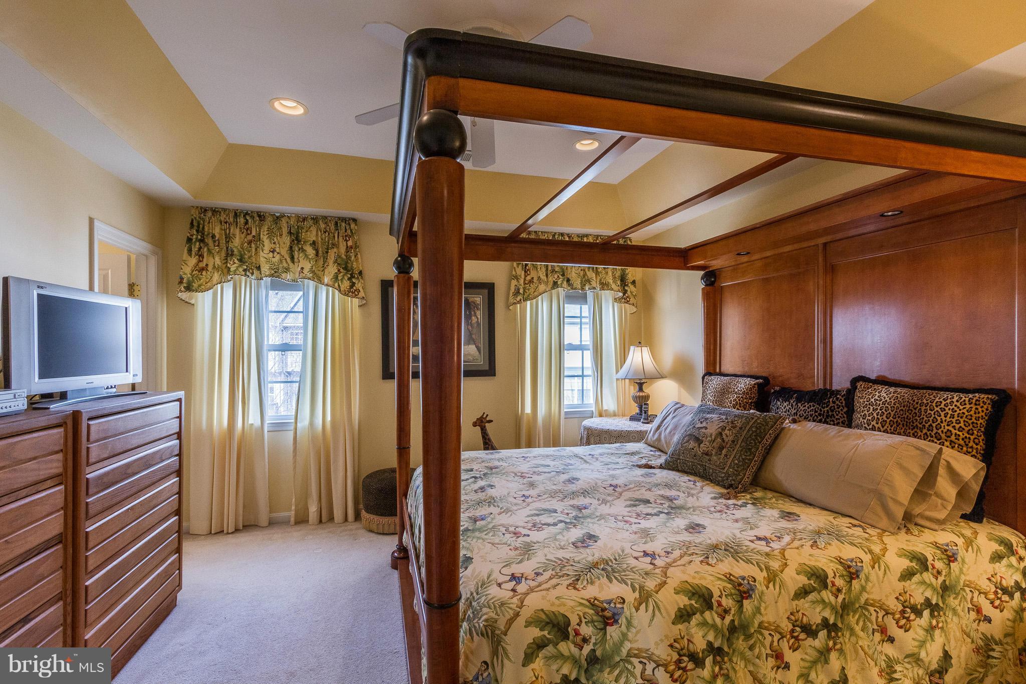 JEFFERSON VILLAGE - Residential