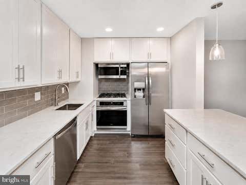 Condo For Sale - 12 Van Dorn St #405<br/> ALEXANDRIA, VA 22304