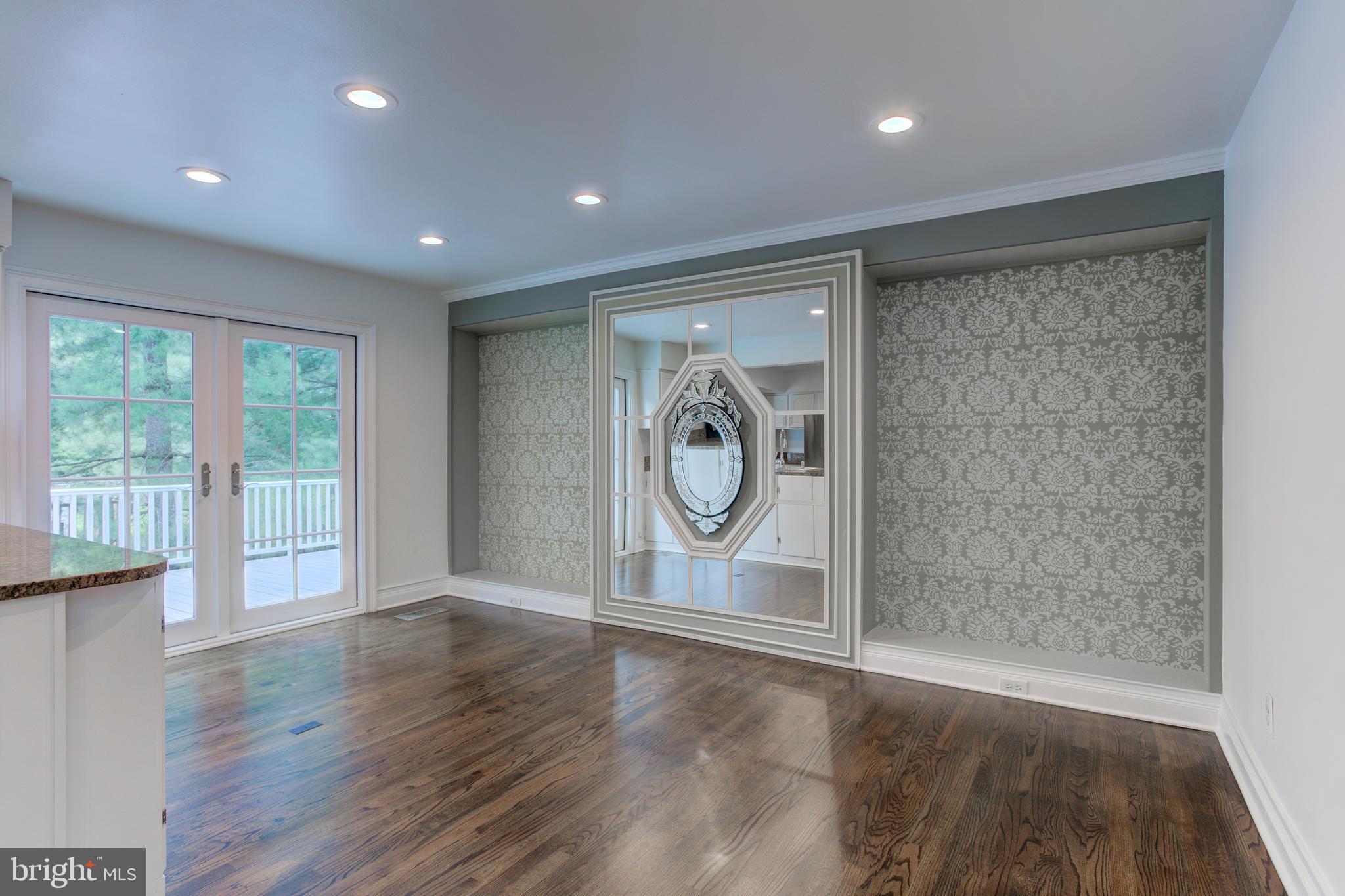 BEVERLY MANOR - Residential