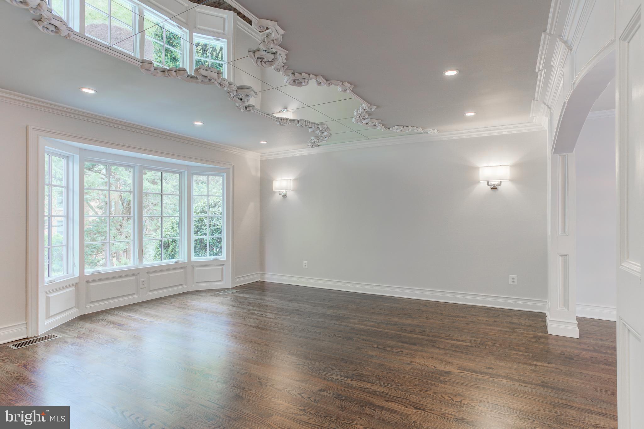 BEVERLY MANOR - Residential