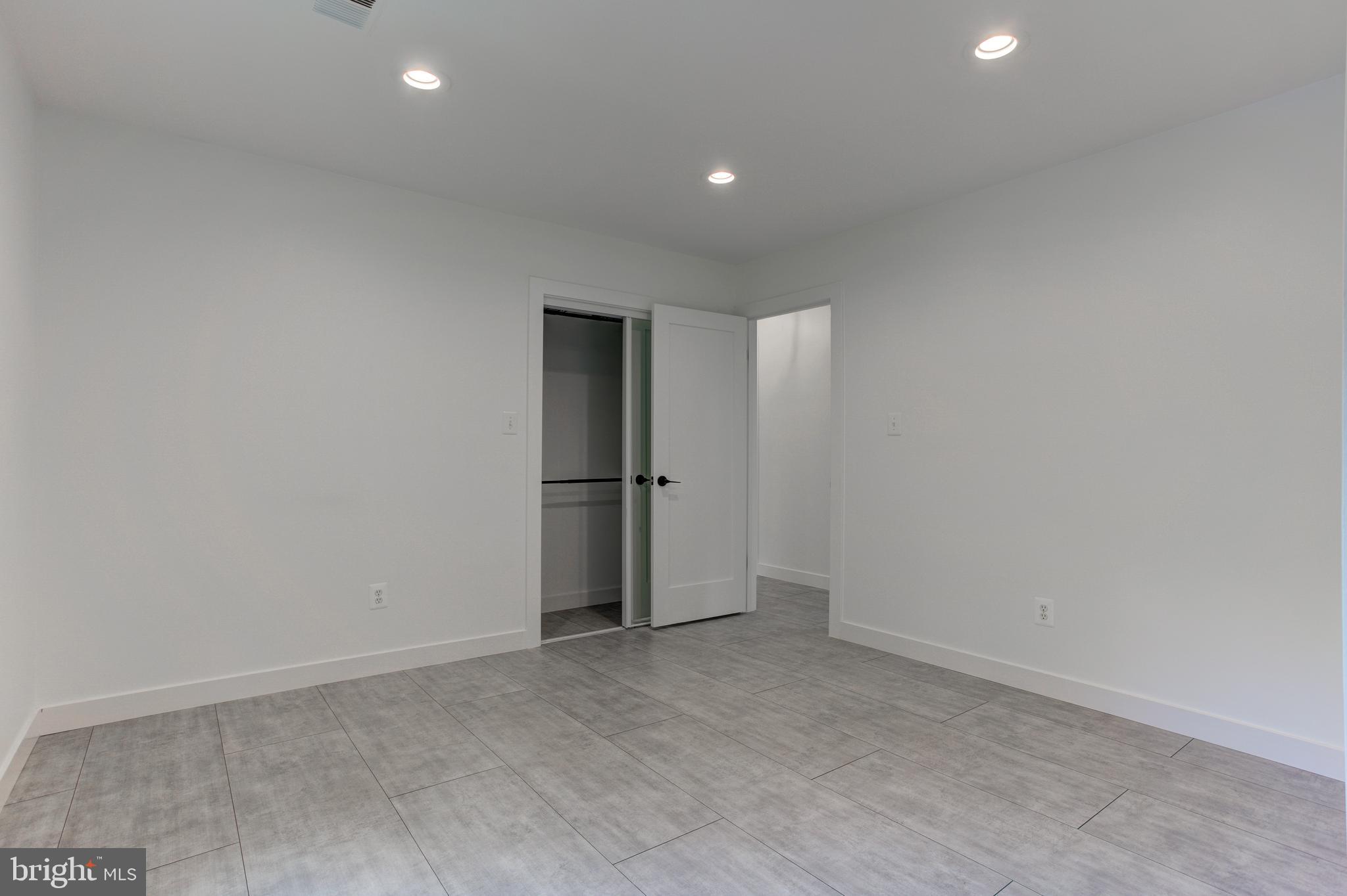 BEVERLY MANOR - Residential