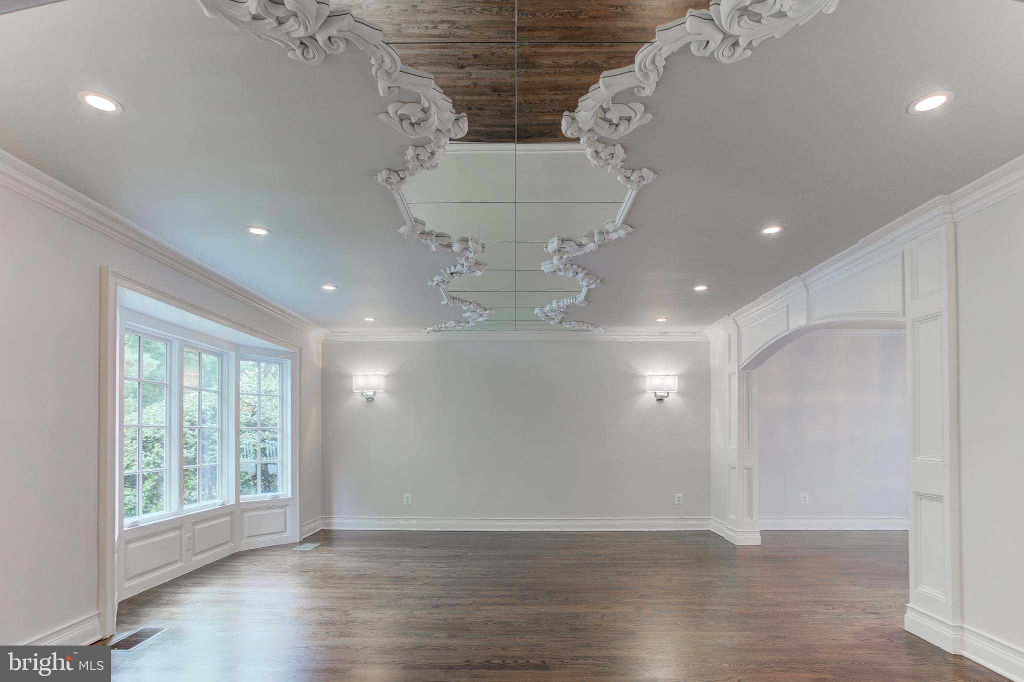 BEVERLY MANOR - Residential