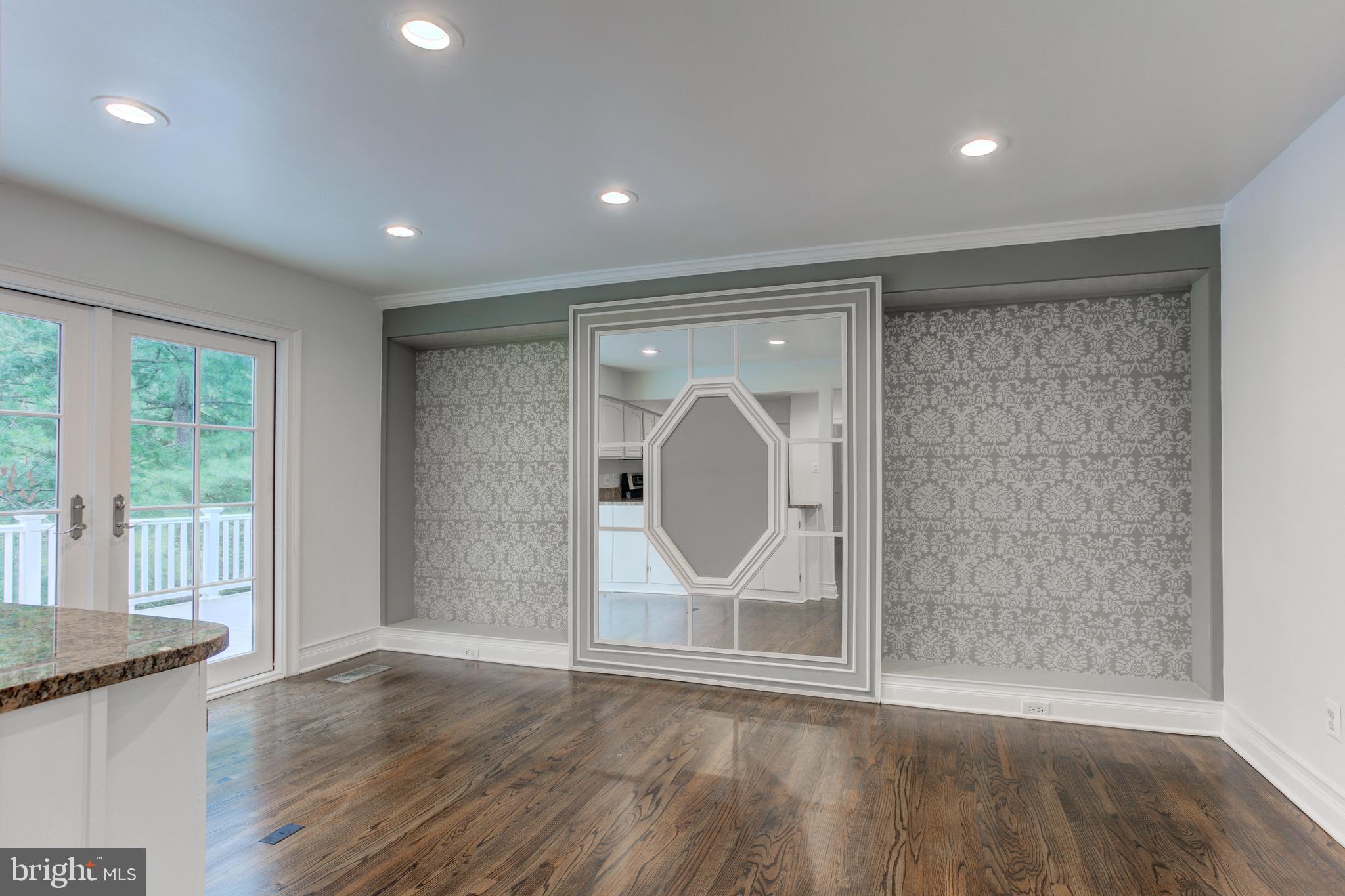 BEVERLY MANOR - Residential