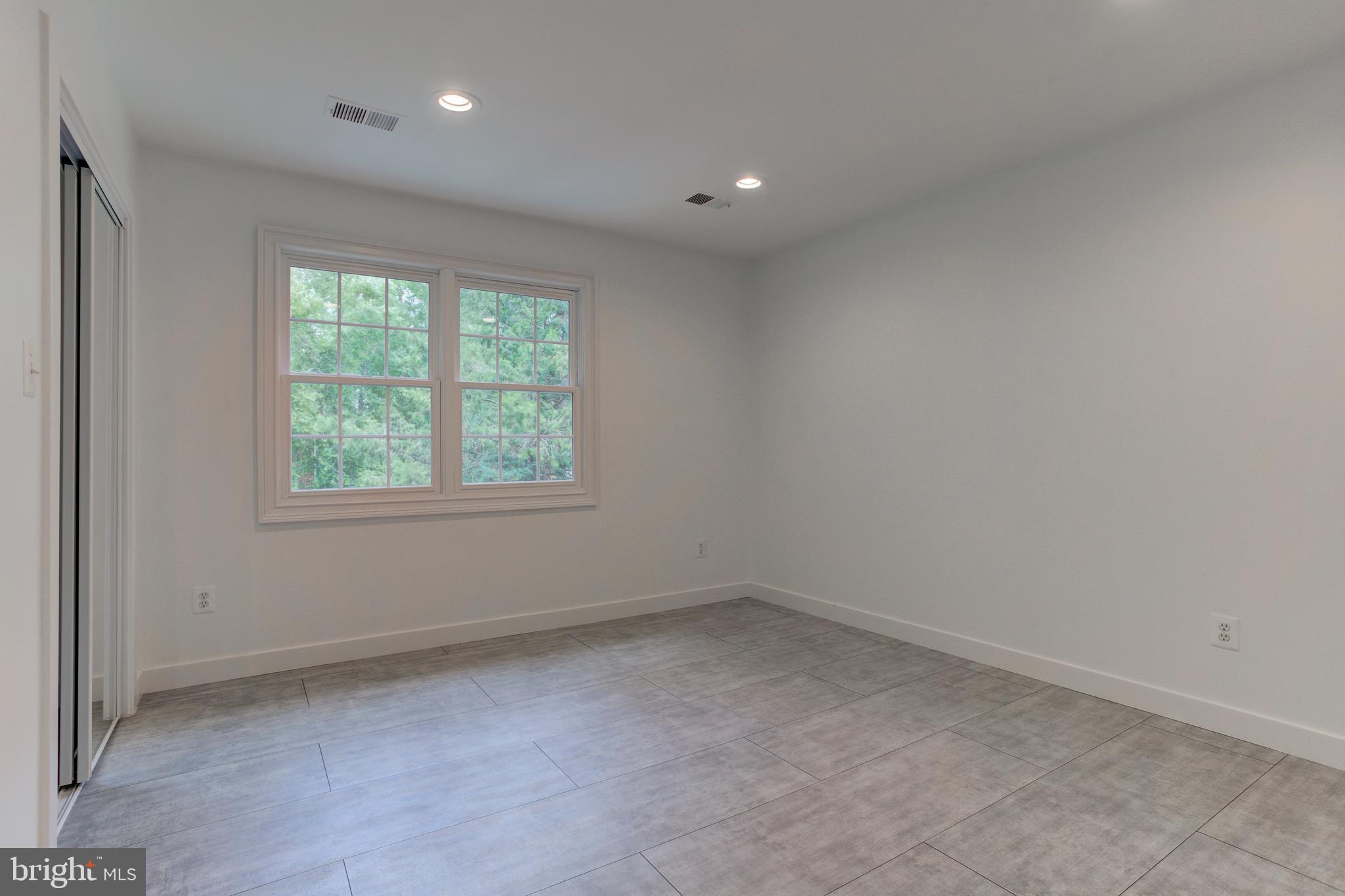 BEVERLY MANOR - Residential