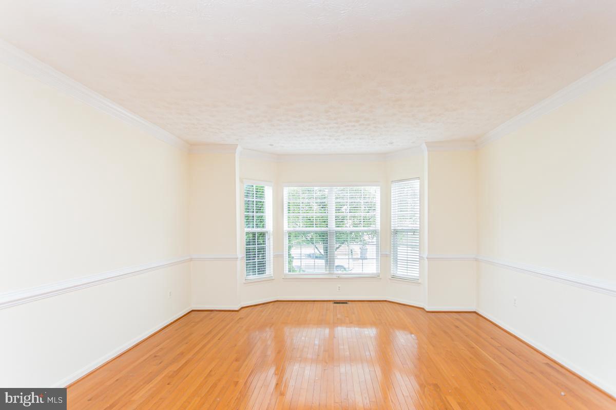 WINDSOR MILL SUB - Residential Lease