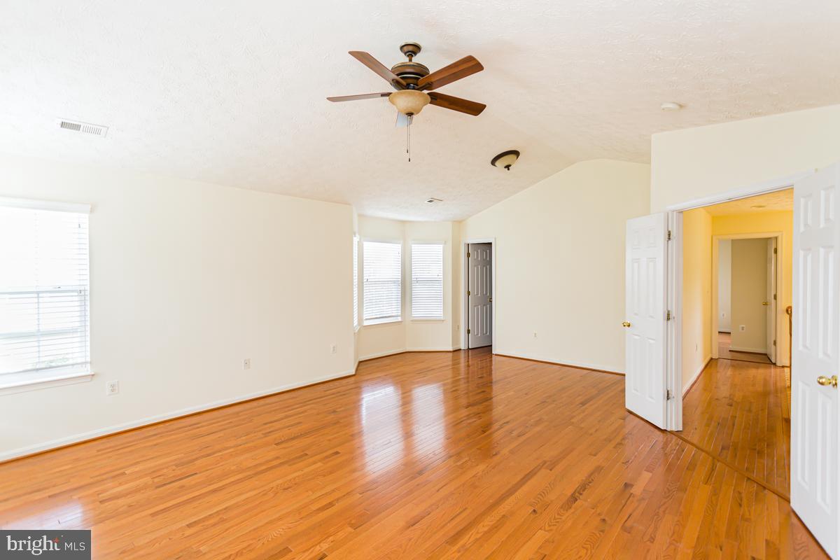 WINDSOR MILL SUB - Residential Lease