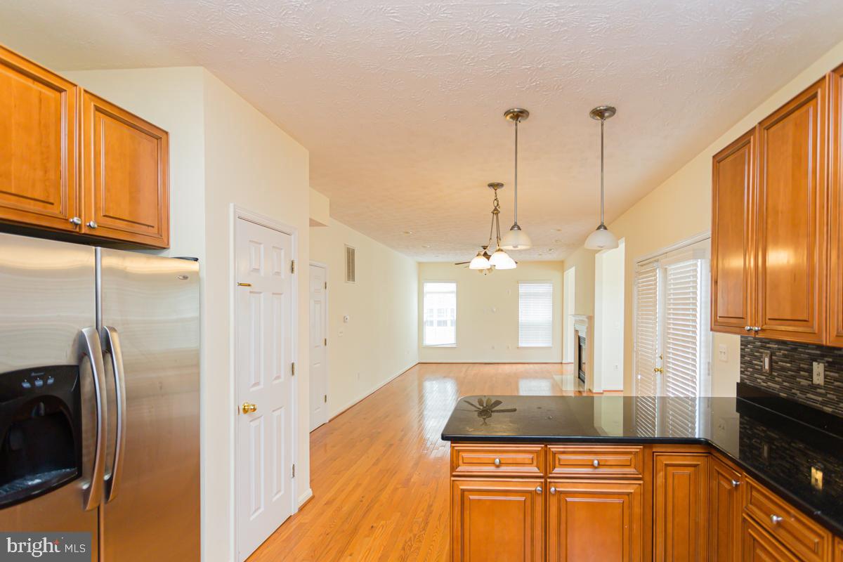 WINDSOR MILL SUB - Residential Lease