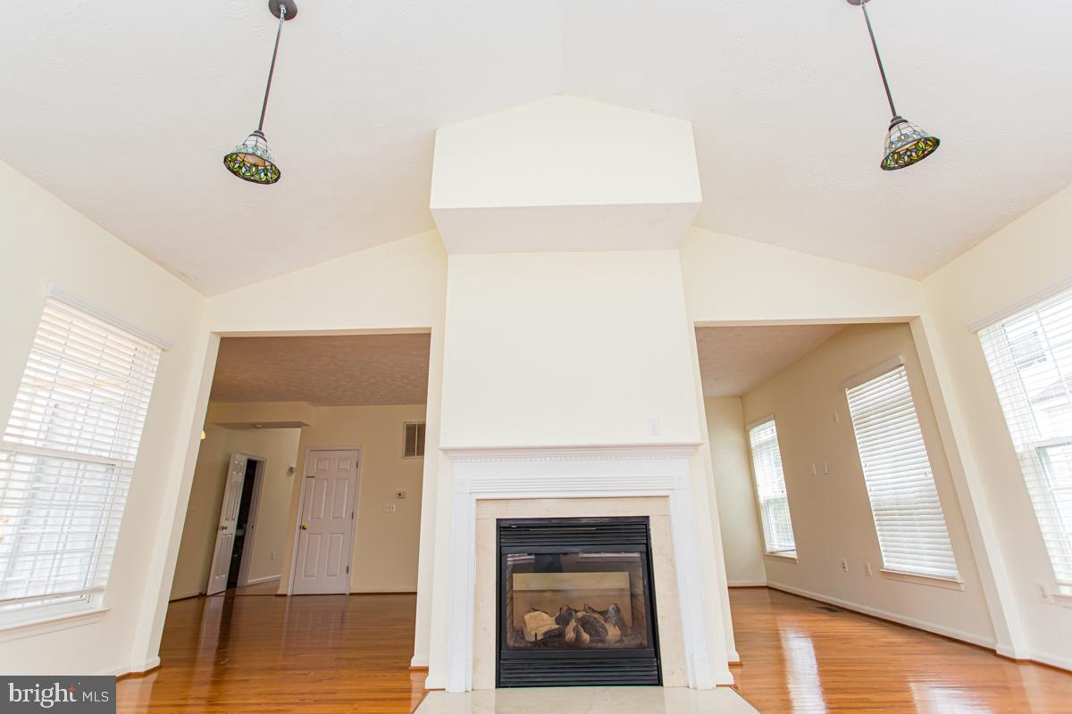 WINDSOR MILL SUB - Residential Lease