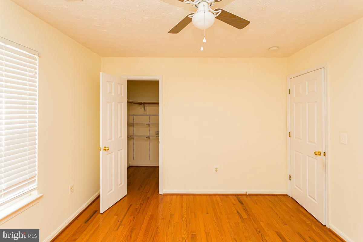 WINDSOR MILL SUB - Residential Lease