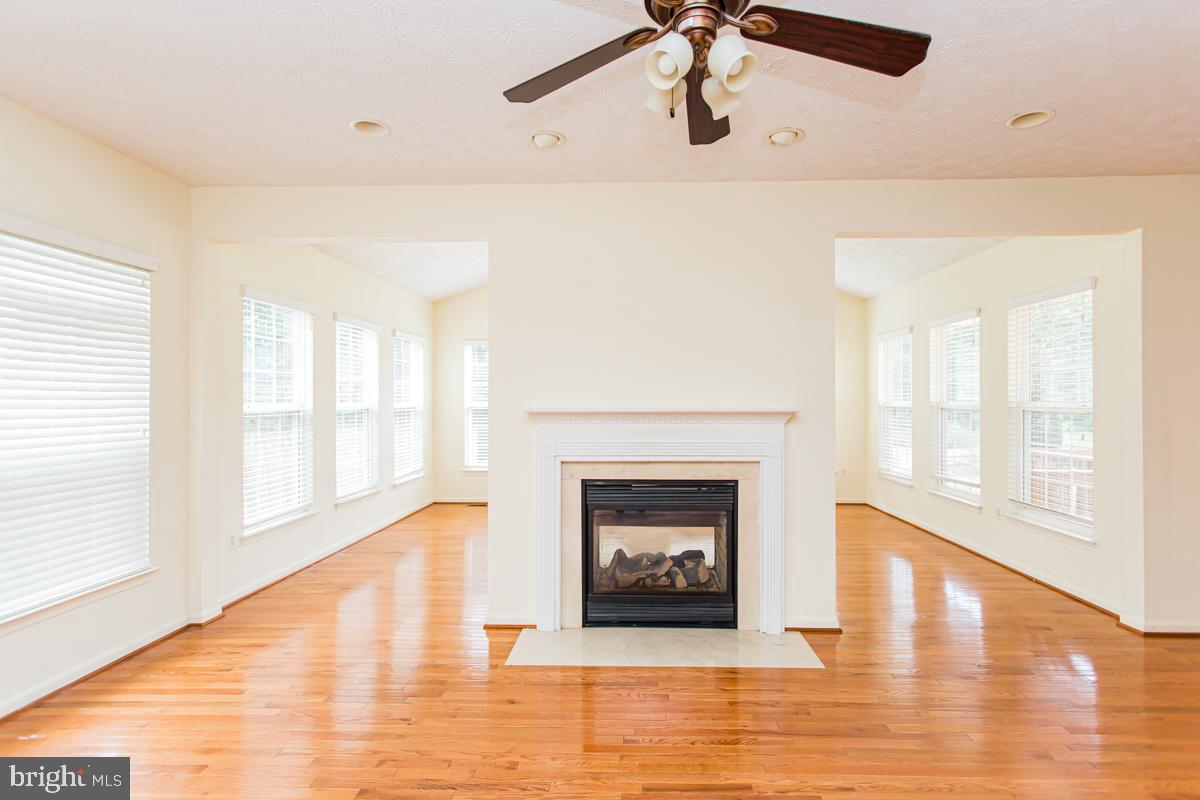 WINDSOR MILL SUB - Residential Lease