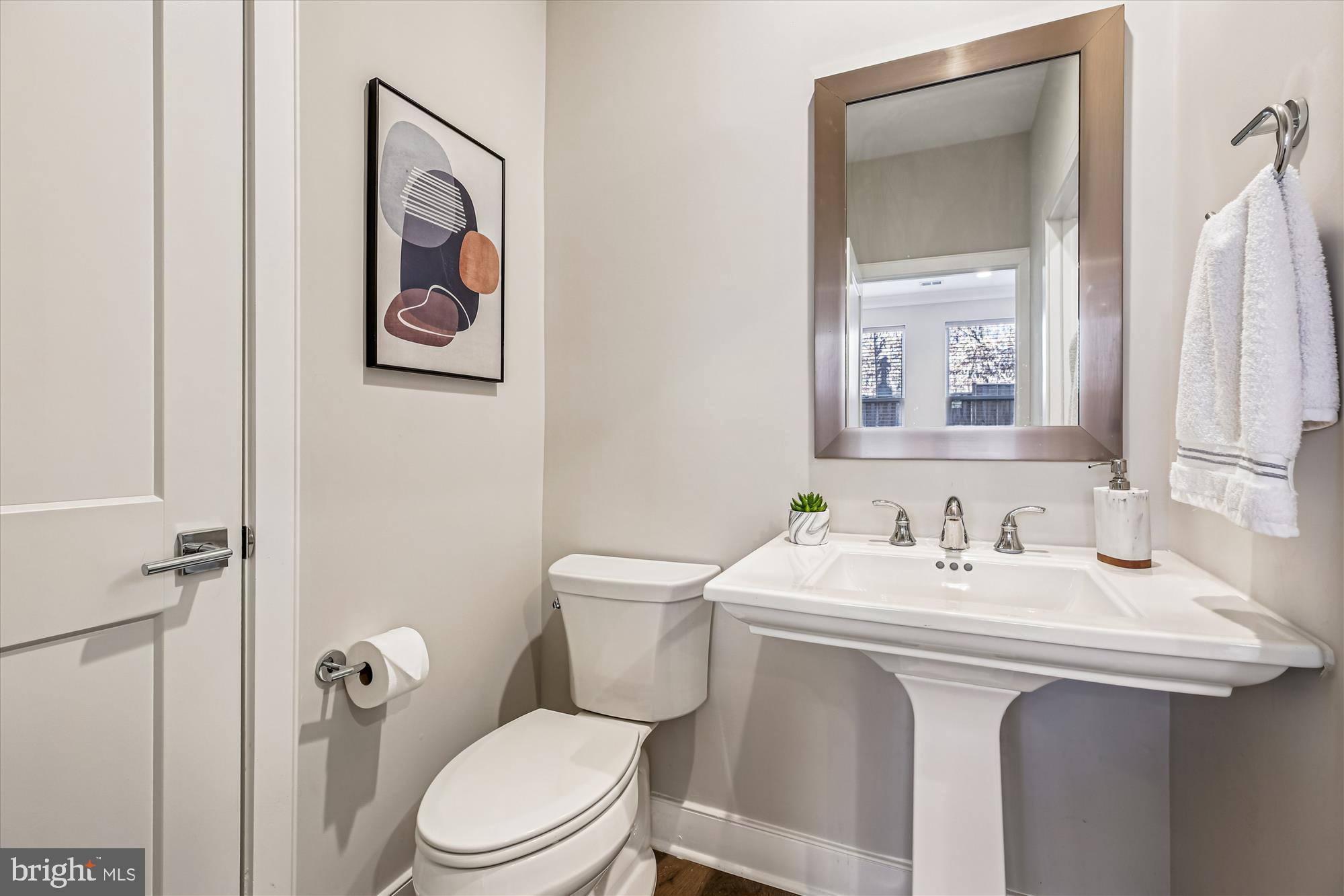 ROCKVILLE OUTSIDE - Residential