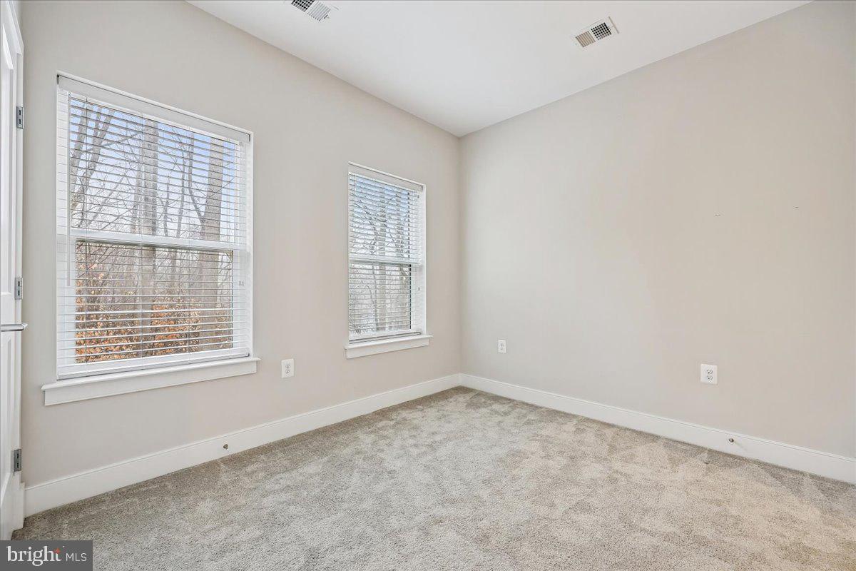 ROCKVILLE OUTSIDE - Residential