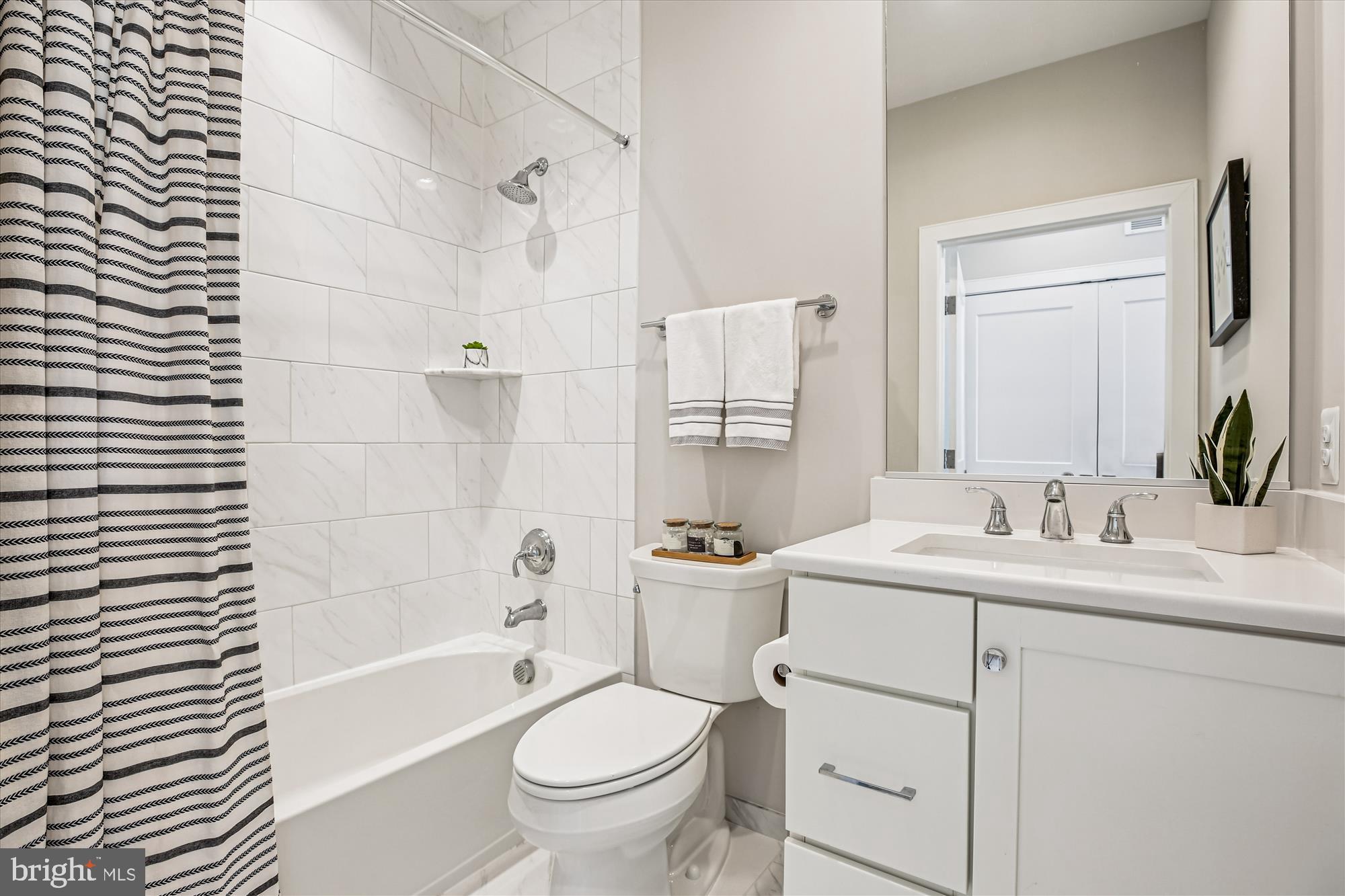 ROCKVILLE OUTSIDE - Residential