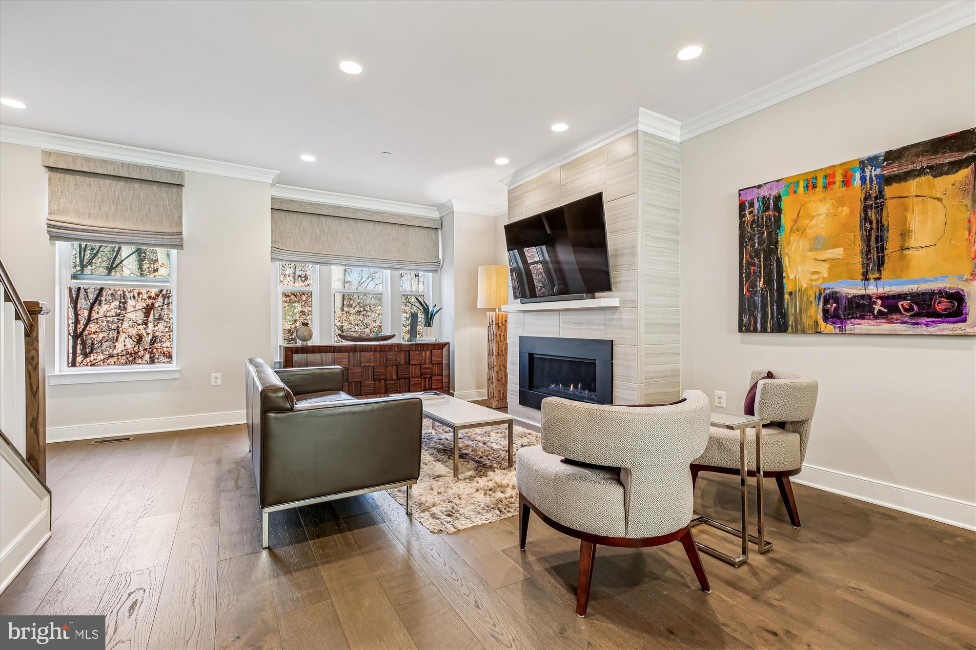 10340 GROSVENOR PLACE