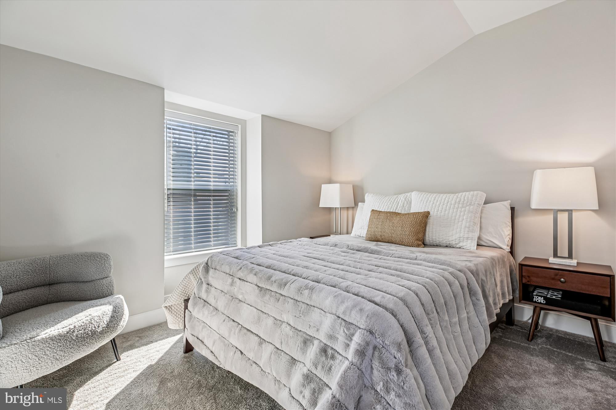 ROCKVILLE OUTSIDE - Residential