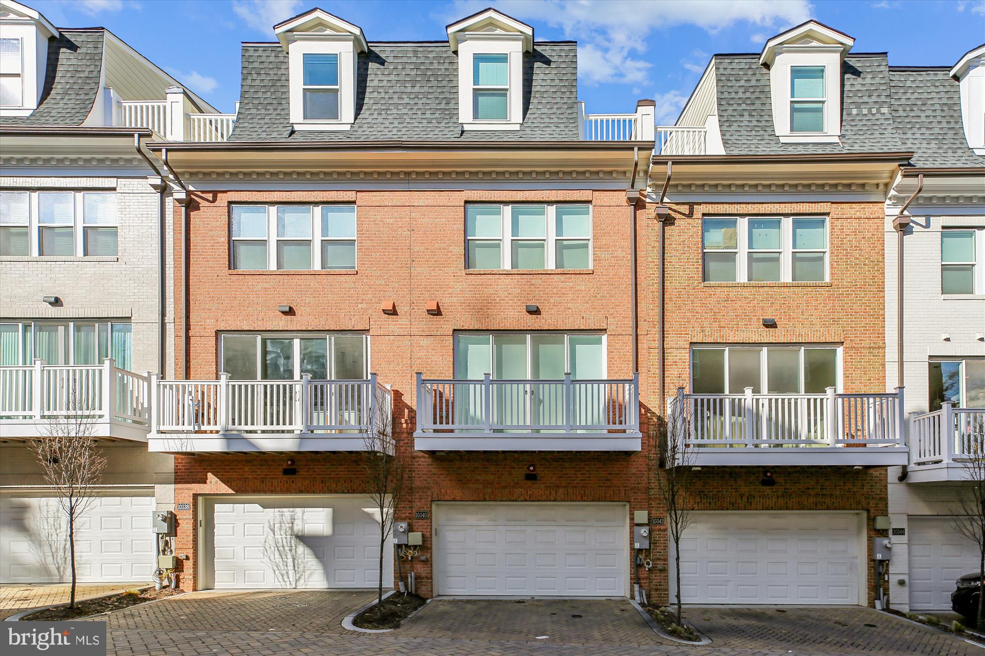 ROCKVILLE OUTSIDE - Residential