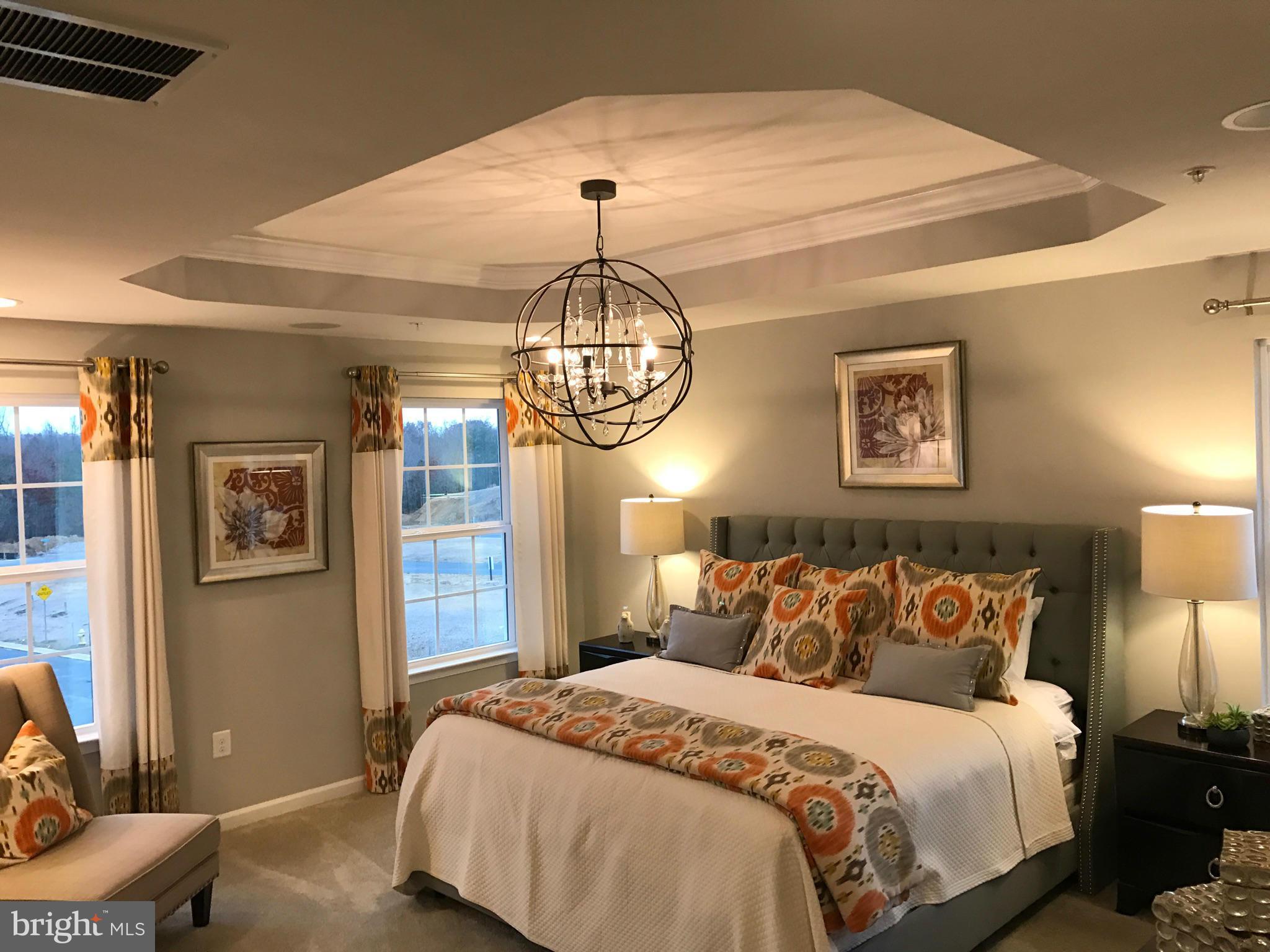 WESTCHESTER SQUARE - Residential