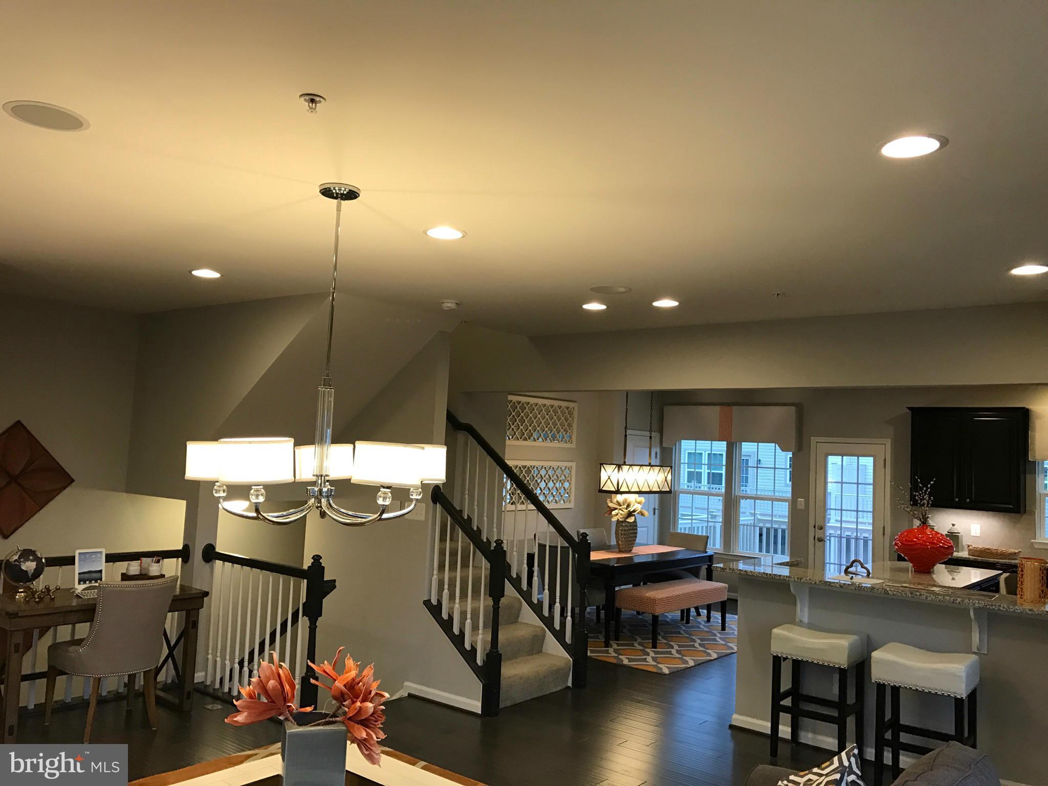 WESTCHESTER SQUARE - Residential