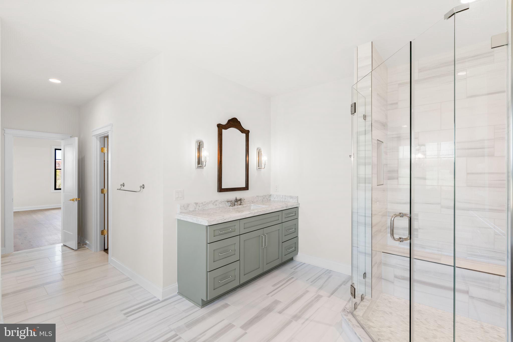 GLENMORE FARM - Residential