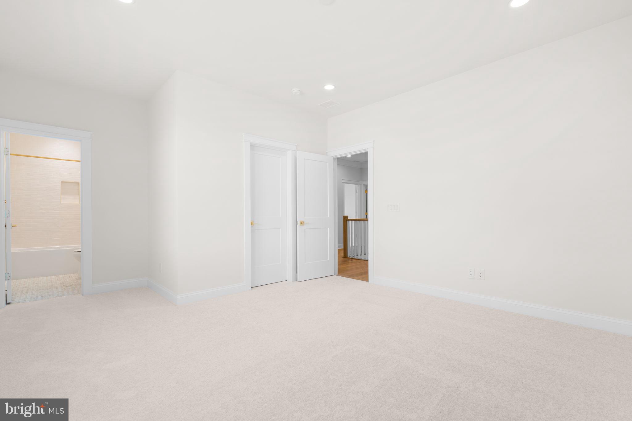 GLENMORE FARM - Residential