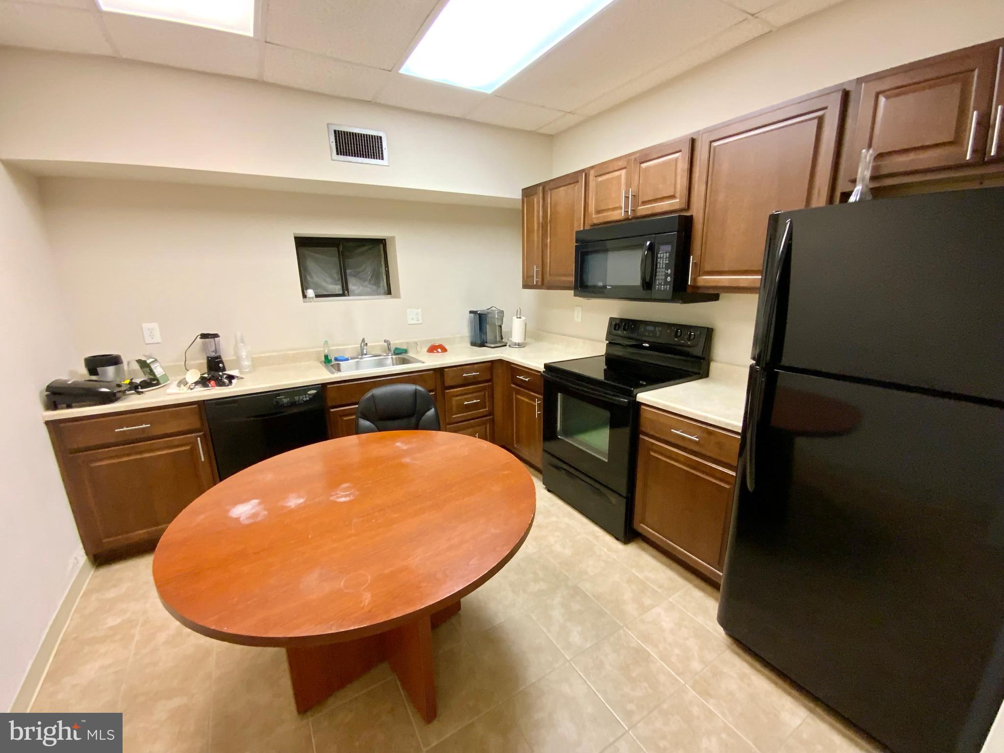 TAKOMA PARK - Commercial Sale