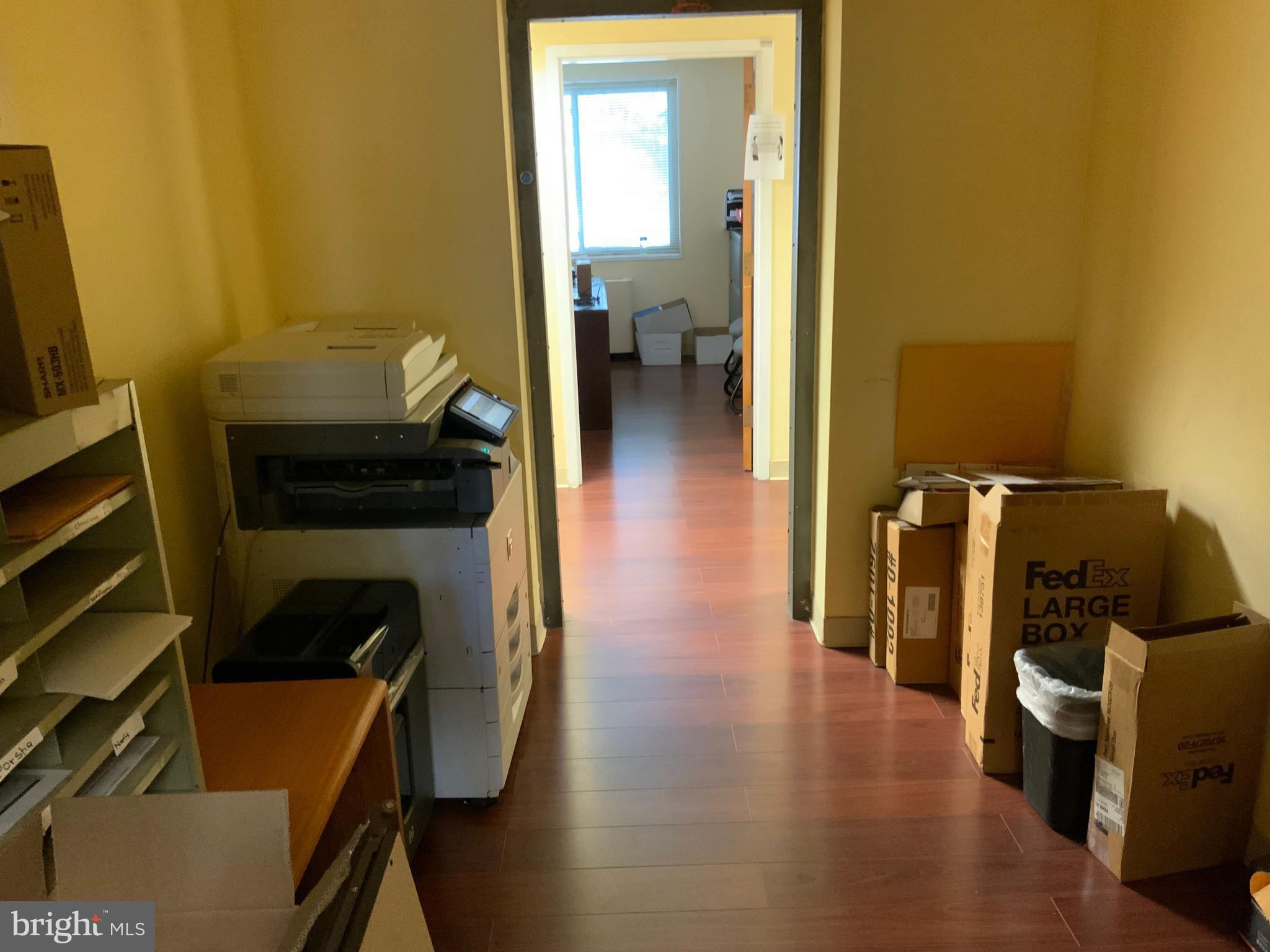 TAKOMA PARK - Commercial Sale