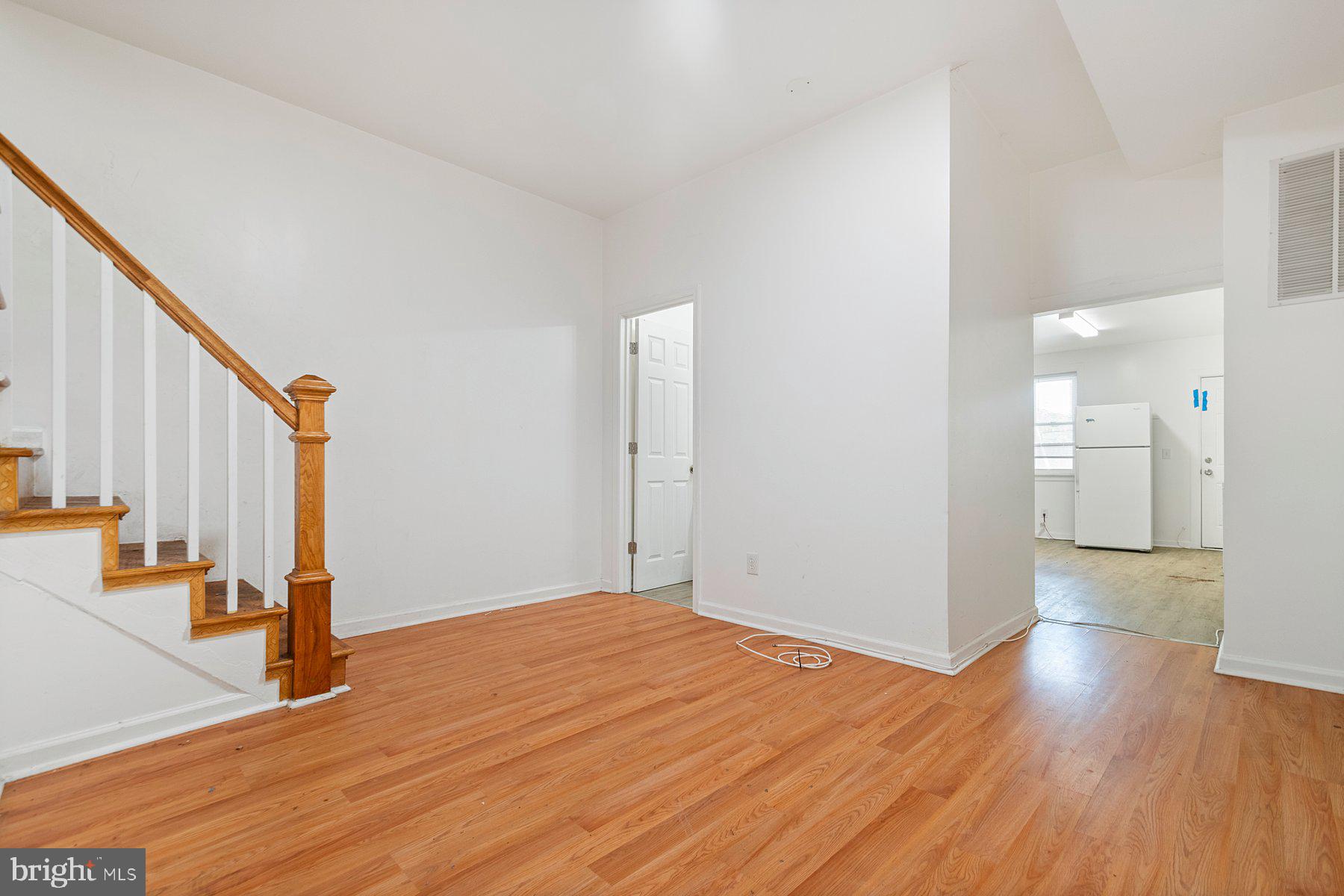 BROADWAY EAST - Residential